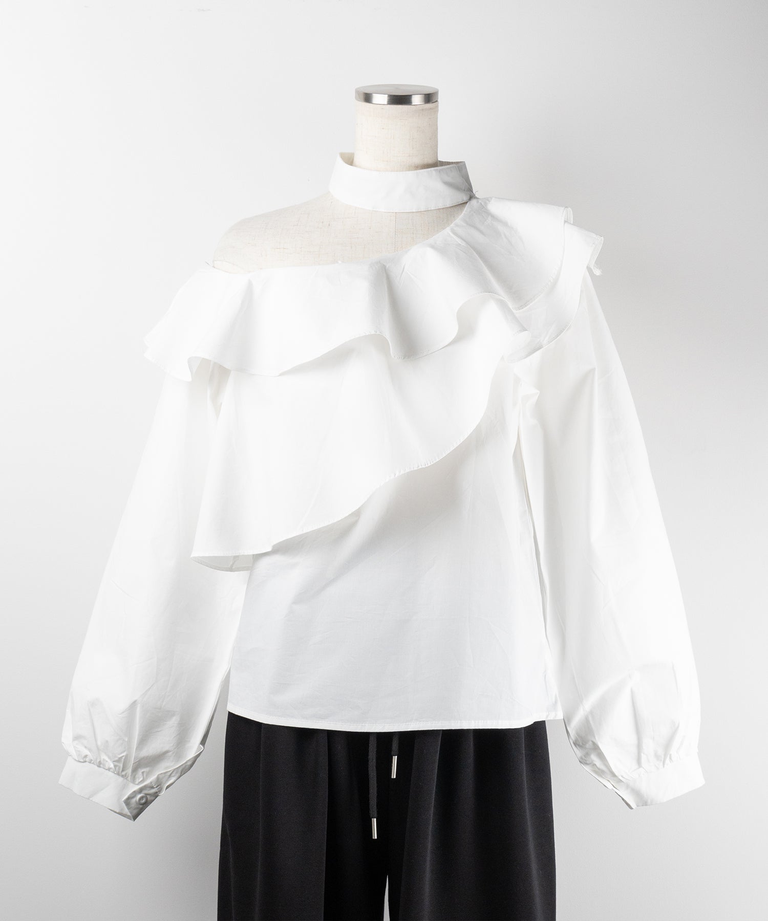 【 2color 】チョーカーフリルワンショルダーブラウス / choker frill one shoulder blouse