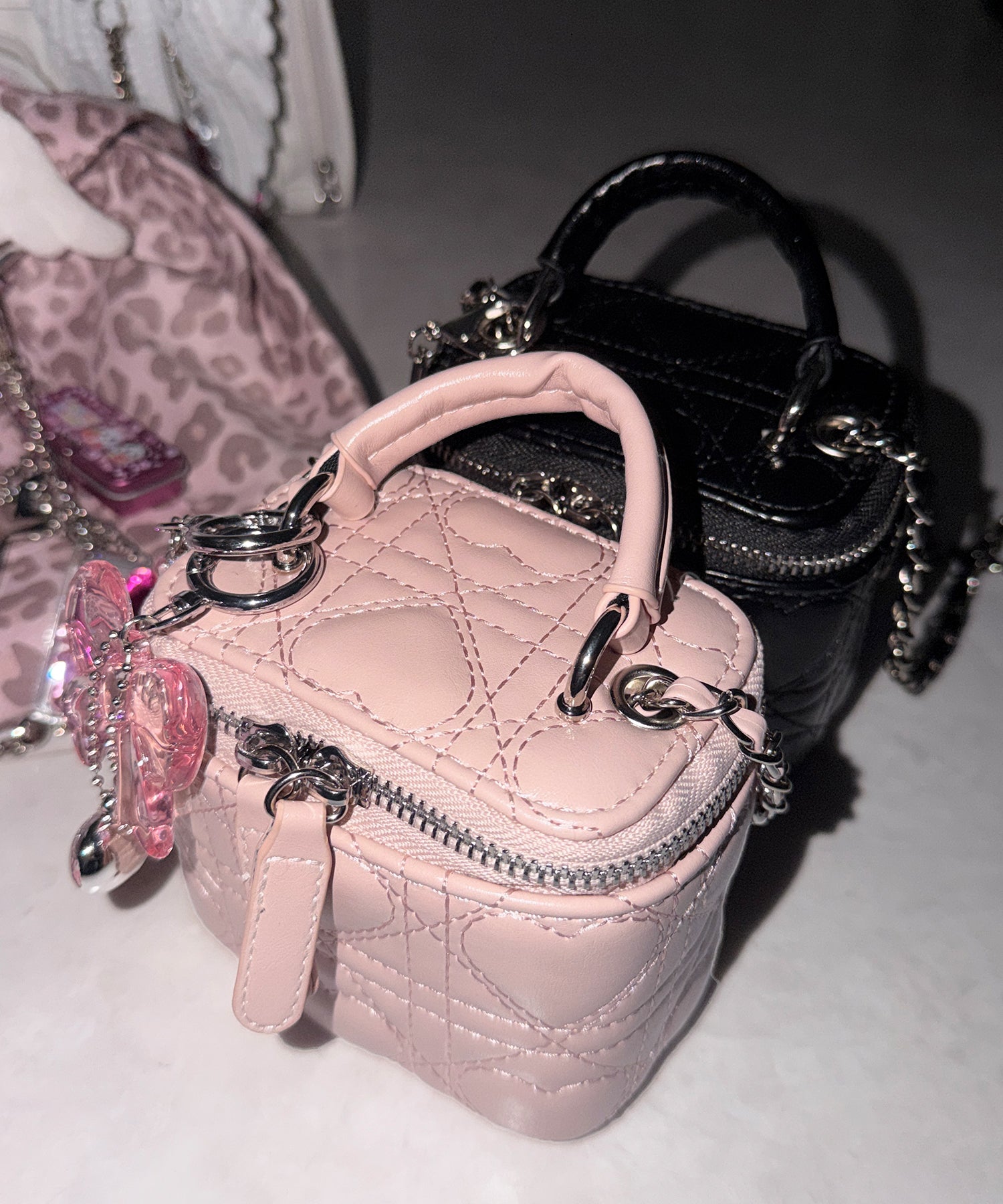 ハートキルティングミニバニティバッグ / heart quilted mini vanity bag