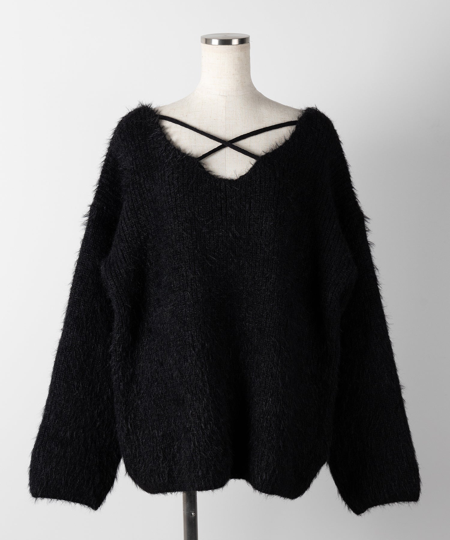 クロスストラップカットアウトルーズシャギーニット