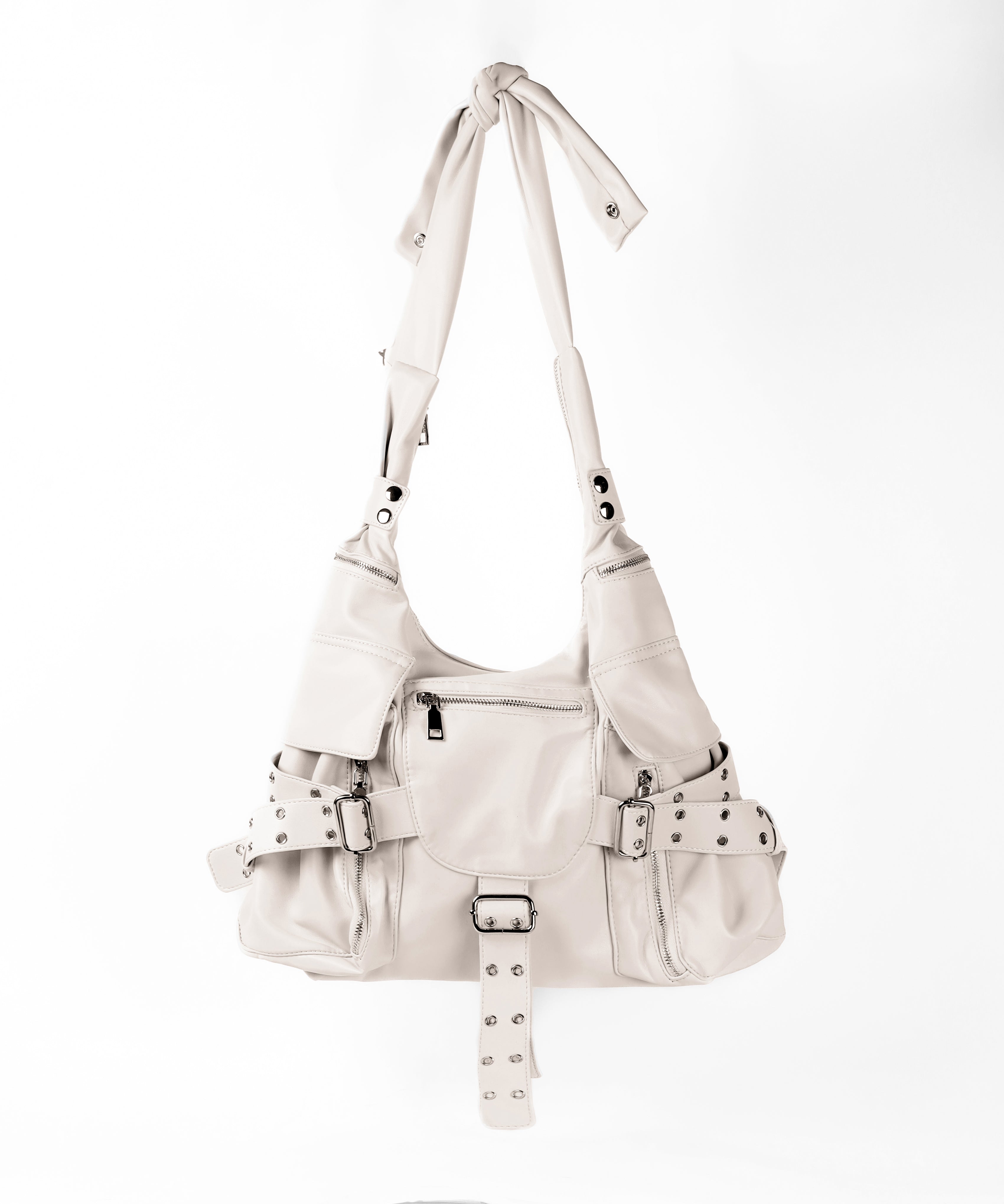 【 多ポケットで収納力抜群 】3連ベルテッド多ポケットフェイクレザーショルダーバッグ / Three belted multi pocket fake leather shoulder bag