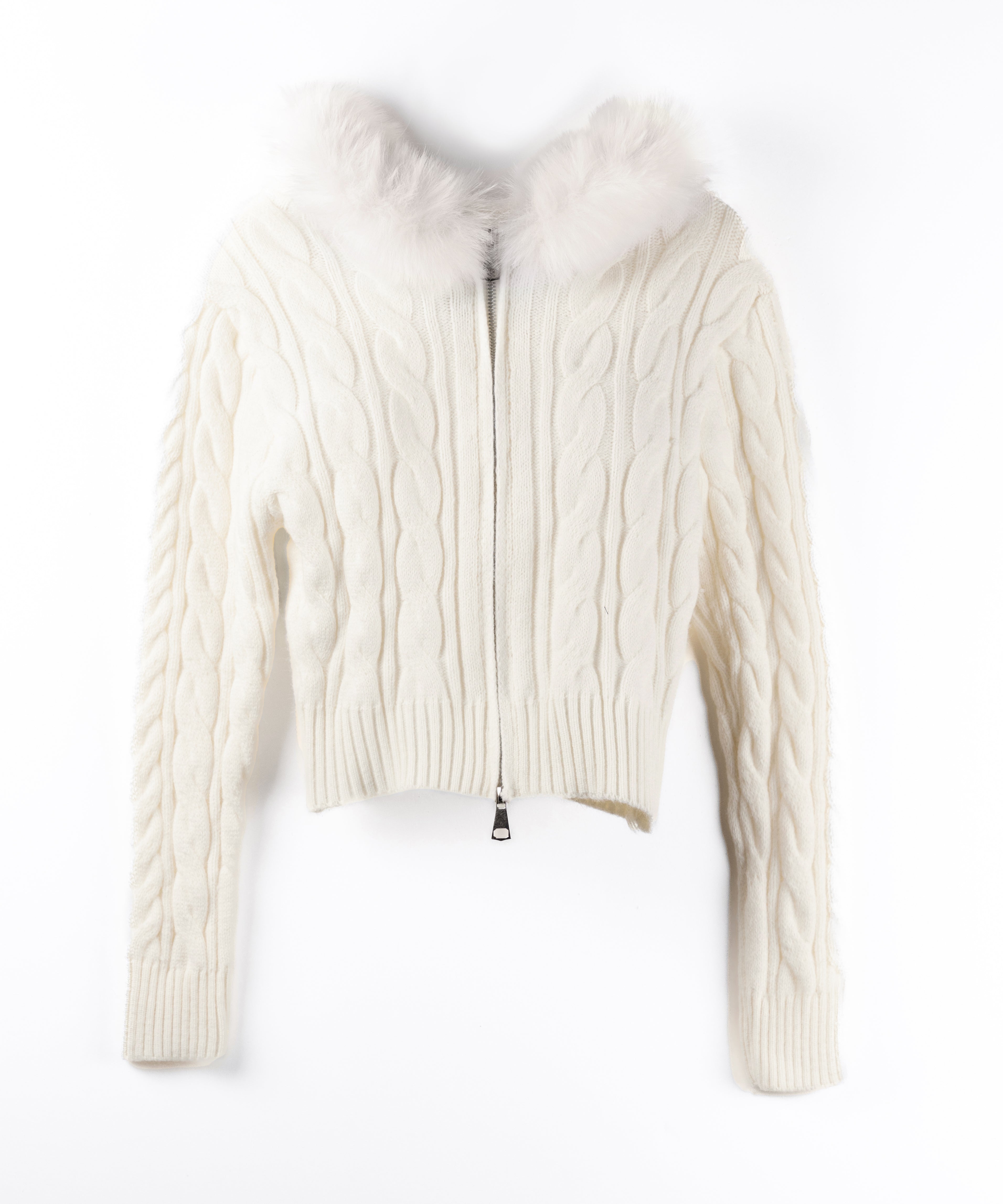 ファーフーディダブルジップショートニットパーカー / Fur hooded double zip short knit hoodie