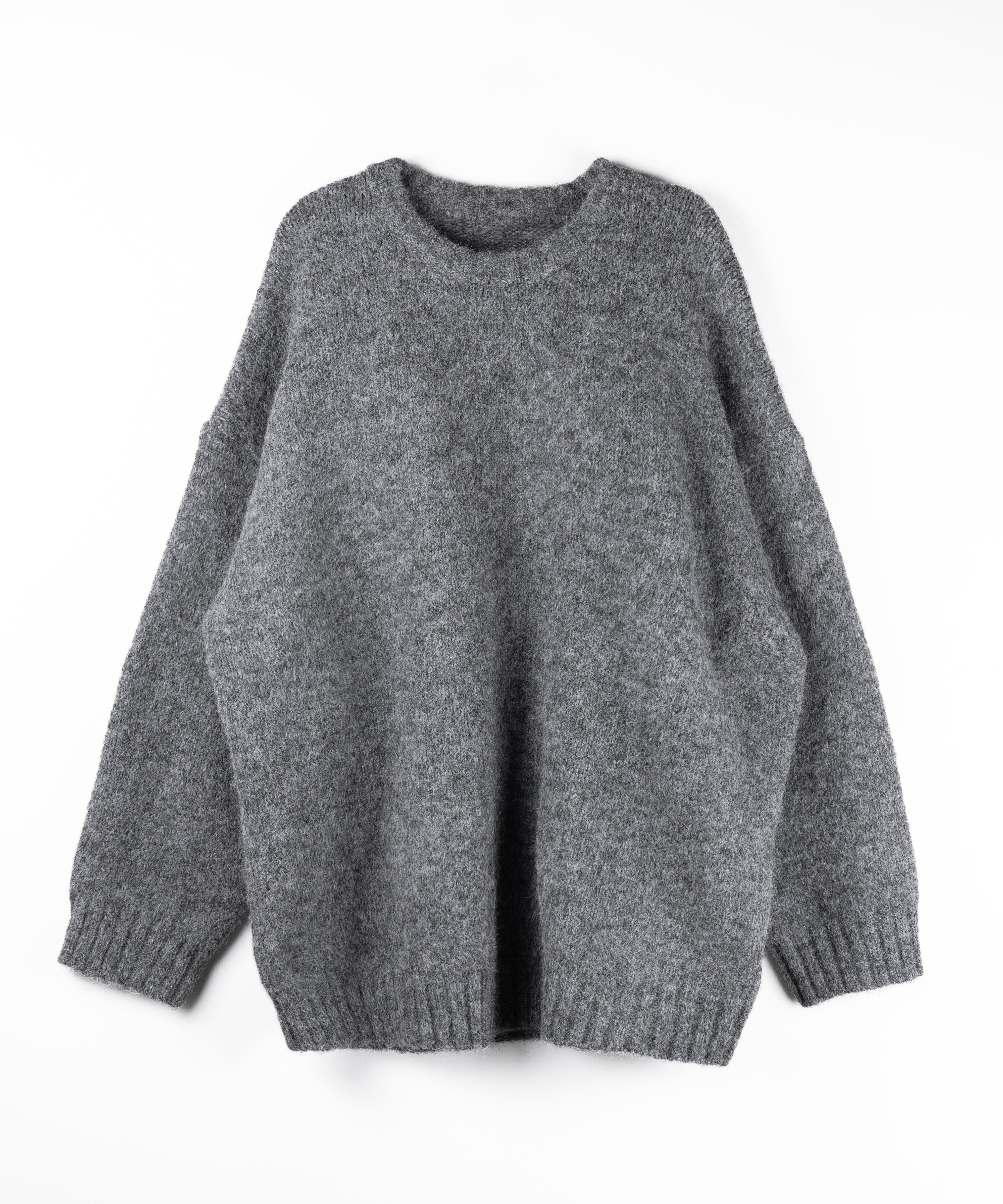 オーバーサイズフラッフィーニットプルオーバー / oversize fluffy knit pullover