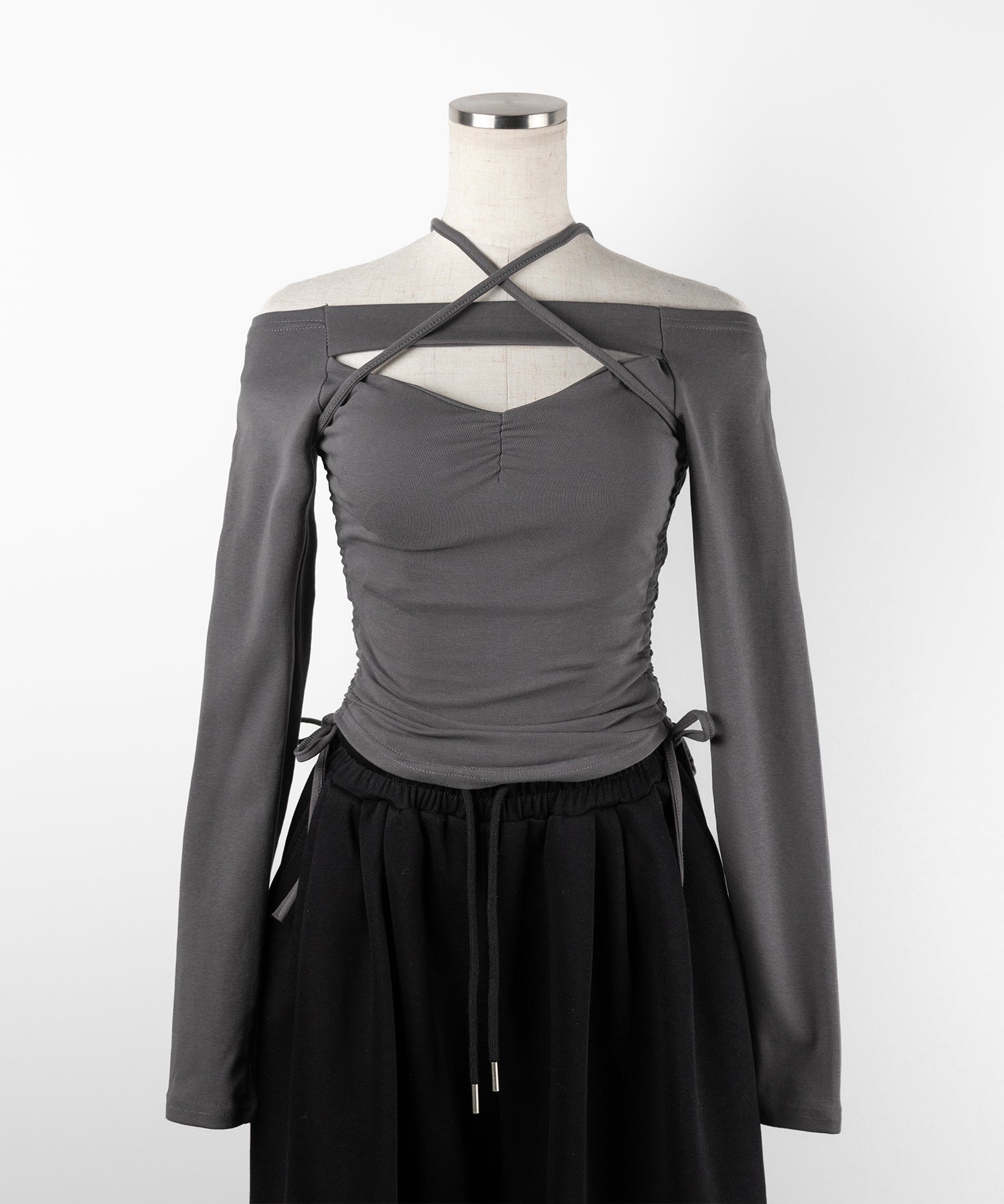 【 新色ピンク追加! / 2WAY 】クロスストラップリボンカットアウトオフショルトップス / cross strap ribbon cutout offshoulder tops