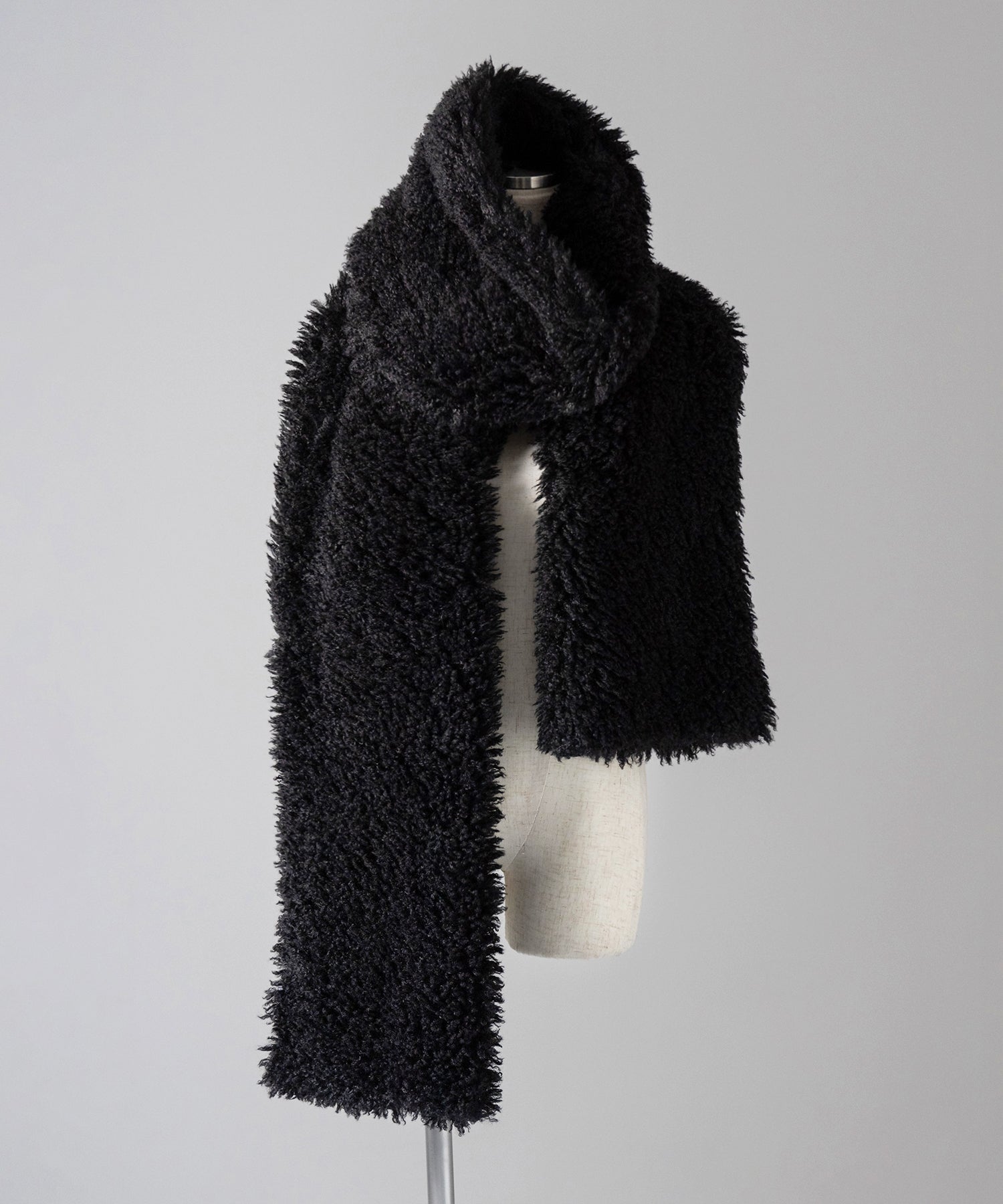 ボリュームフラッフィーシャギーボアマフラー / volume fluffy shaggy boa muffler