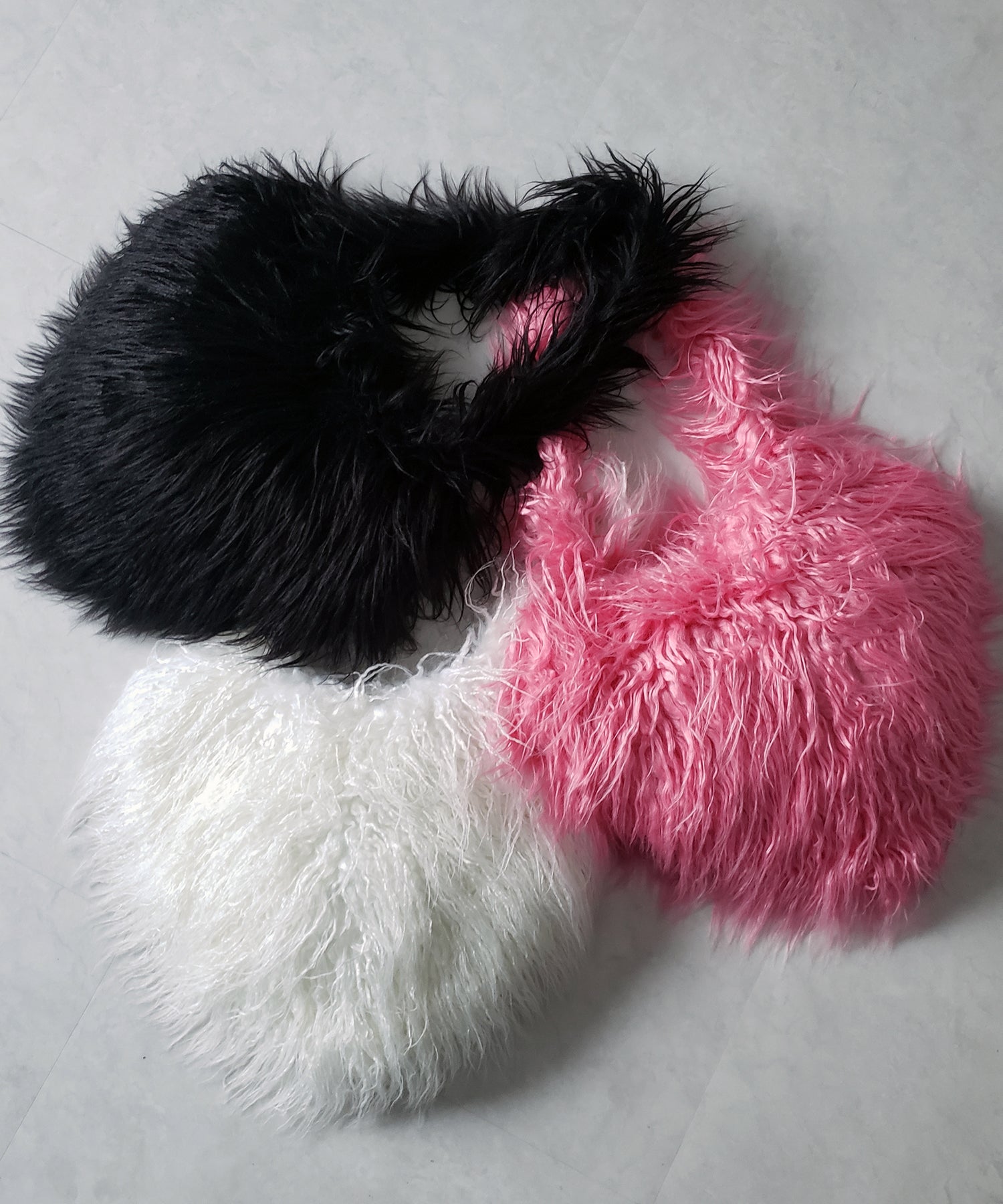 【 4color 】シャギーファーハートショルダーバッグ / shaggy fur heart shoulder bag