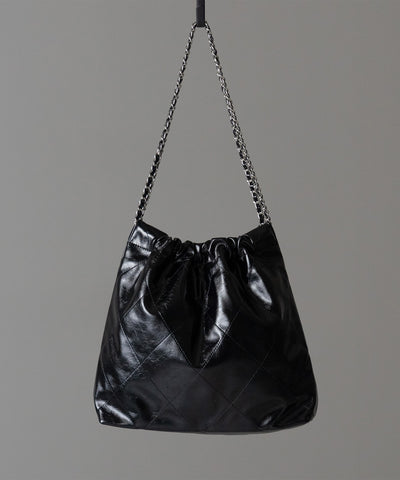 キルティングチェーントートショルダーバッグ / quilting chain tote shoulder bag