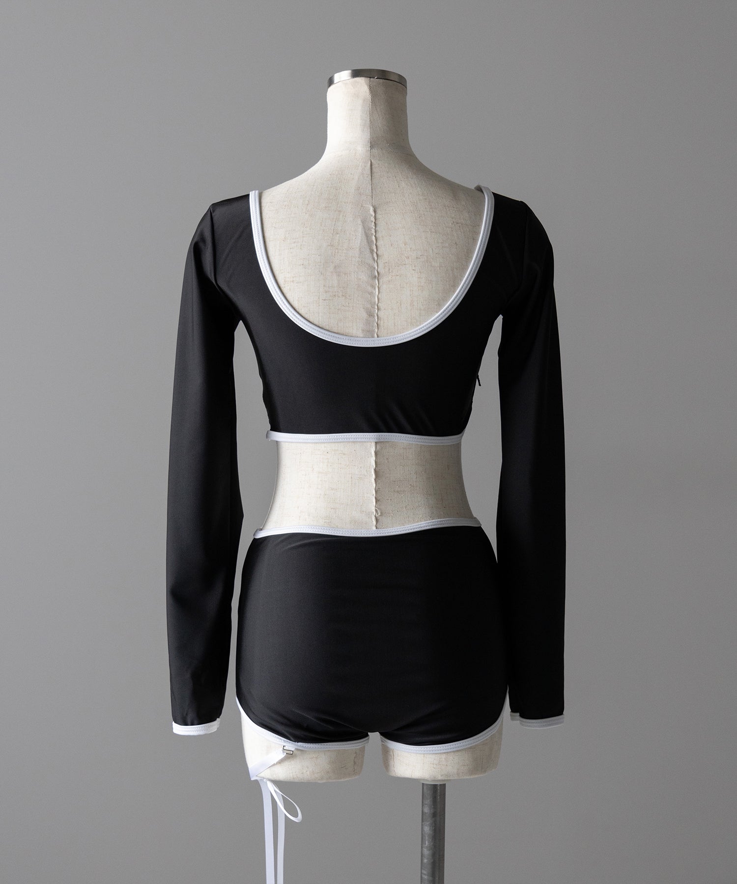【 レディース水着/2点セット 】フロントリボンモノトーンハイウエストビキニ / front ribbon monotone high waist bikini