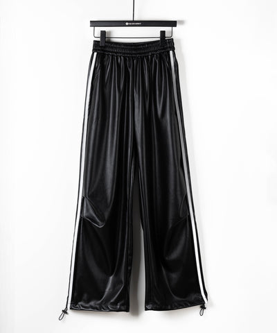 2WAY サイドラインフェイクレザーワイドパンツ / 2WAY Sideline fake leather wide pants