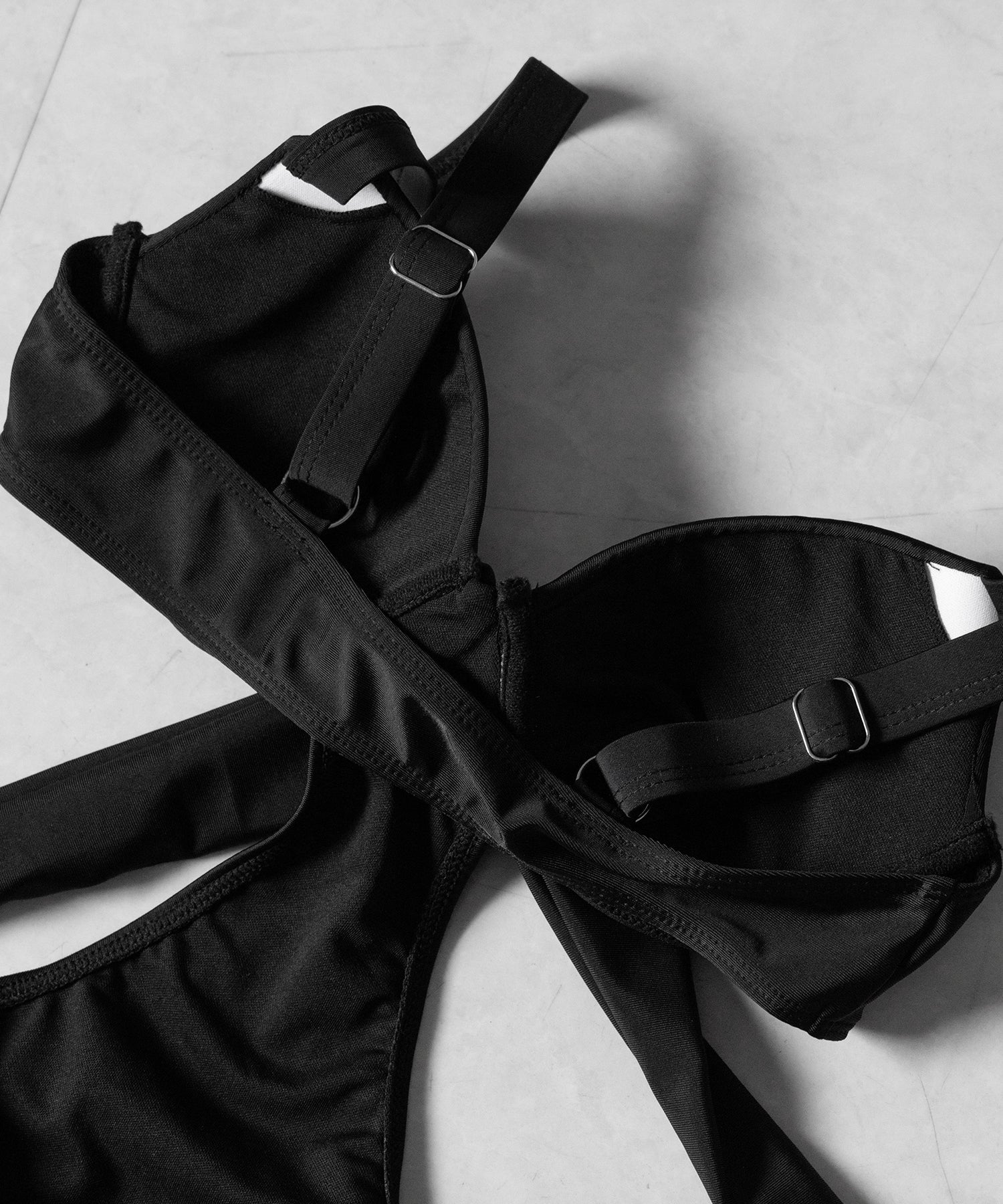 【 レディース水着 】クロスデザインカットアウトワンピース水着 / cross design cutout onepiece swimwear