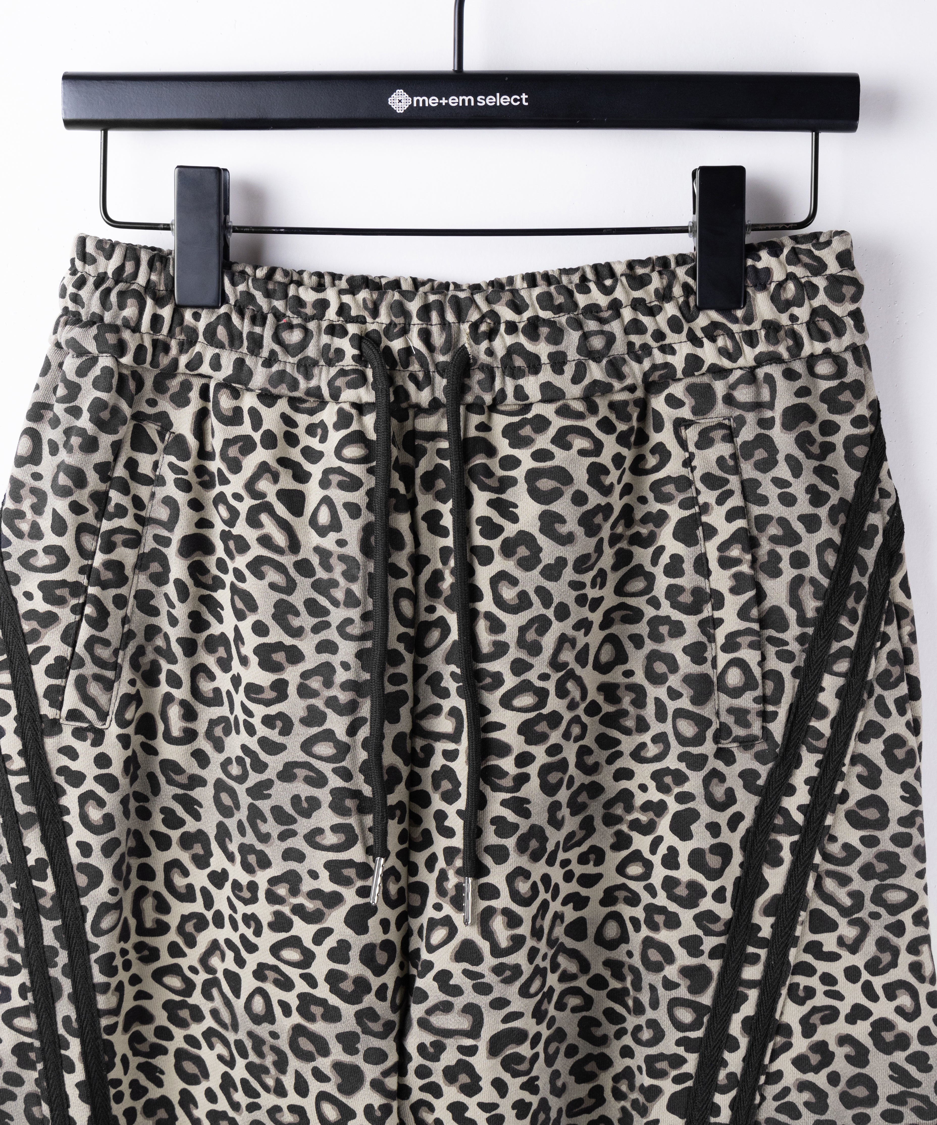 【 裾絞り可能2WAY 】レオパードヴィンテージサイドラインタックワイドスウェットパンツ / leopard vintage side line tuck wide sweatpants