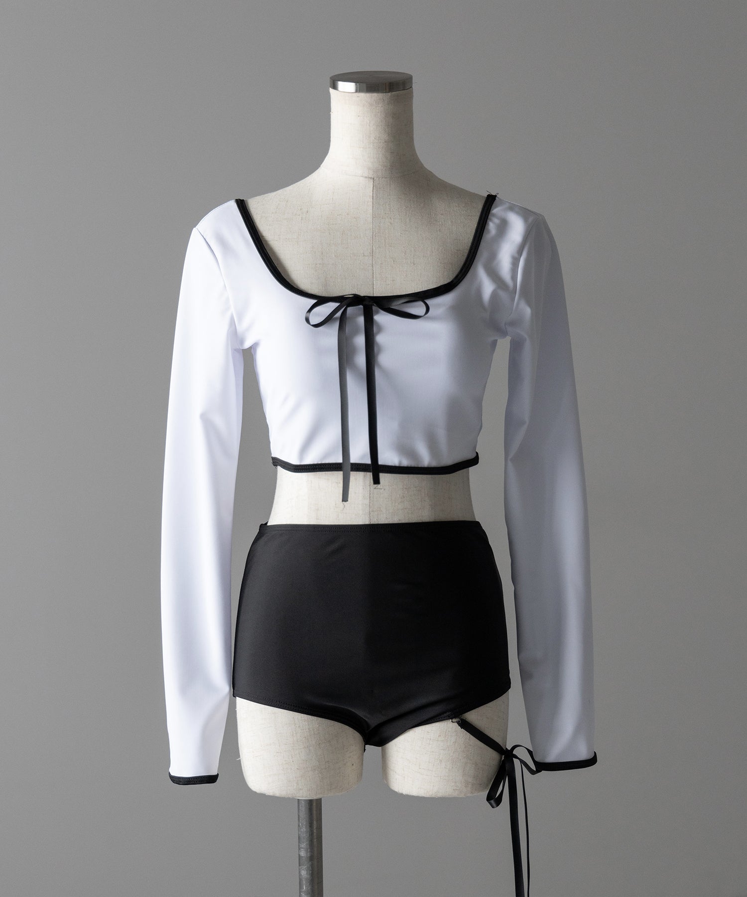 【 レディース水着/2点セット 】フロントリボンモノトーンハイウエストビキニ / front ribbon monotone high waist bikini
