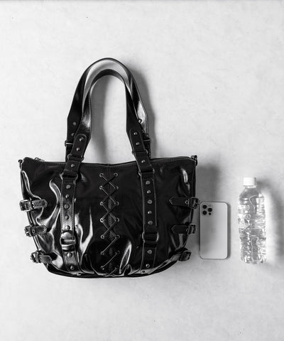 【 ショルダーストラップ付き2WAY 】レースアップベルテッドスタッズデザインヴィンテージショルダーバッグ / ( 2WAY ) laceup belted studs design vintage shoulder bag
