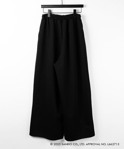 【 HELLO KITTY × me+em select 】ハローキティグランジロゴワイドスウェットパンツ / Hello Kitty grunge logo wide sweatpants 【 セットアップ着用可能 】