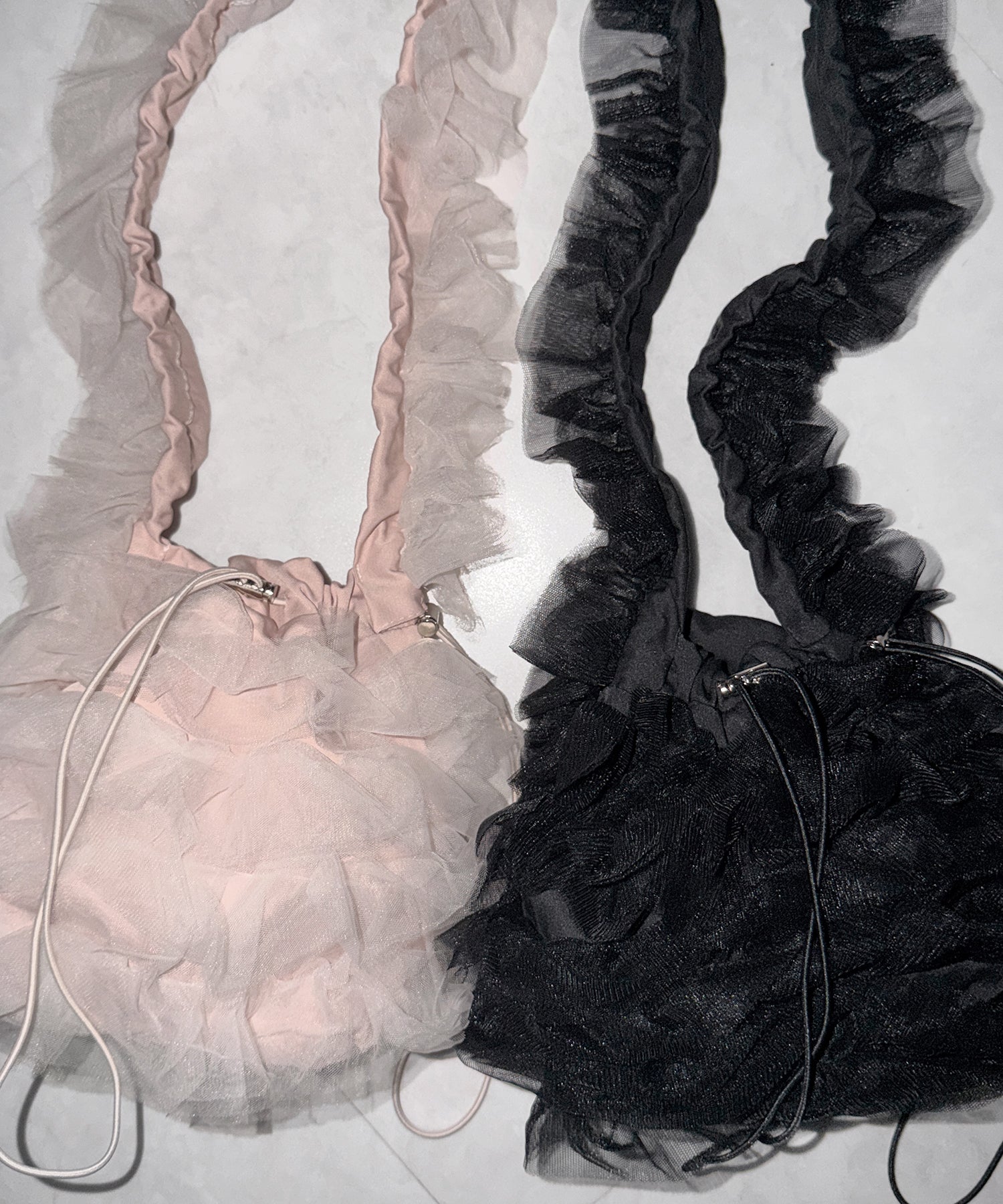 チュールフリル巾着ミニショルダーバッグ/ tulle frill drawstring mini shoulder bag