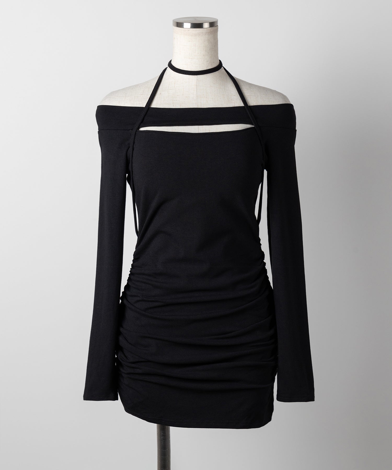 【 2WAY 】クロスストラップリボンカットアウトオフショルミニワンピース / cross strap ribbon cutout offshoulder mini onepiece