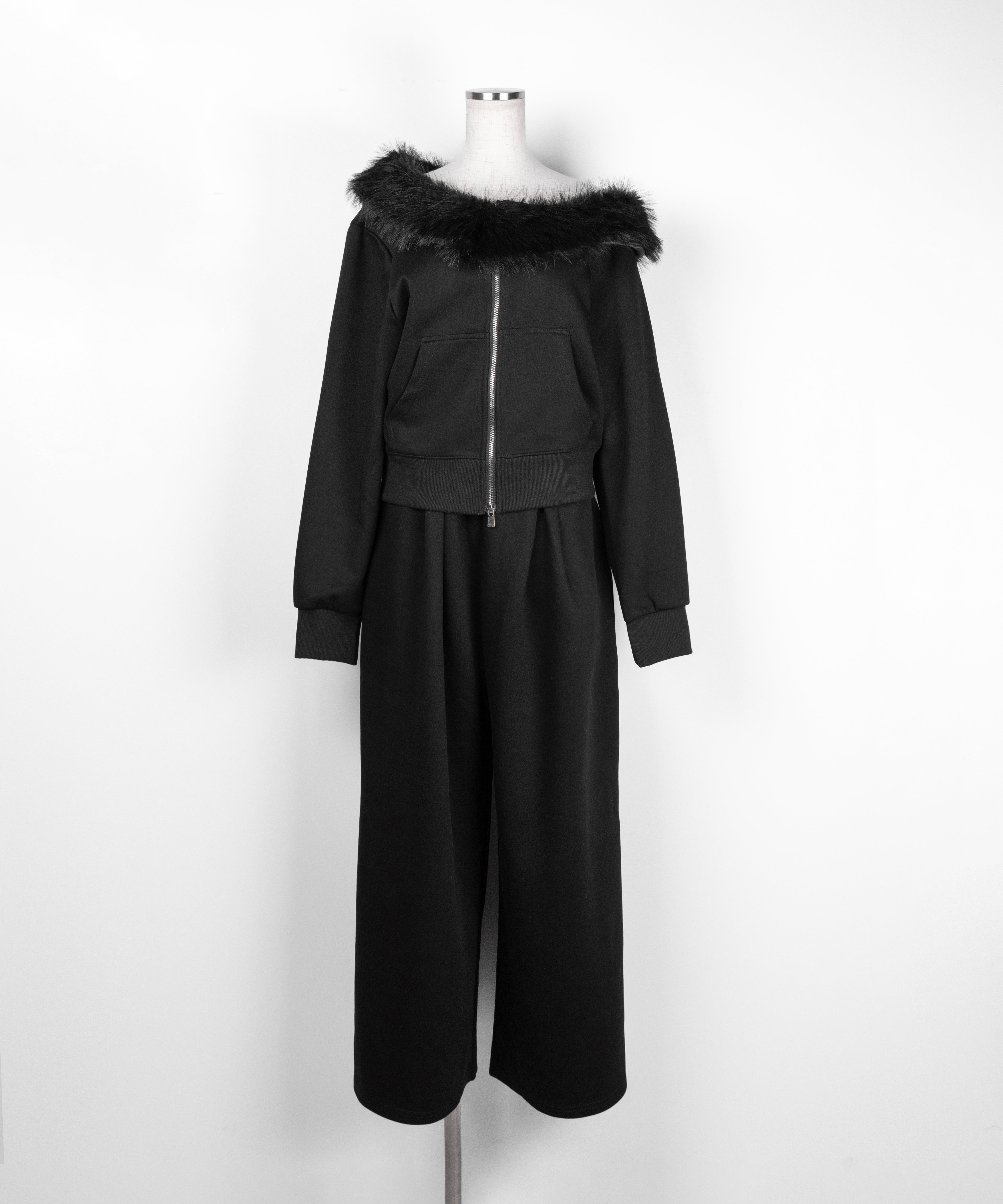 【 セットアップ 】ファーダブルジップワンショルスウェット&タックワイドスウェットパンツ / Fur double-zip one-shoulder sweatshirt & tuck wide sweatpants SETUP
