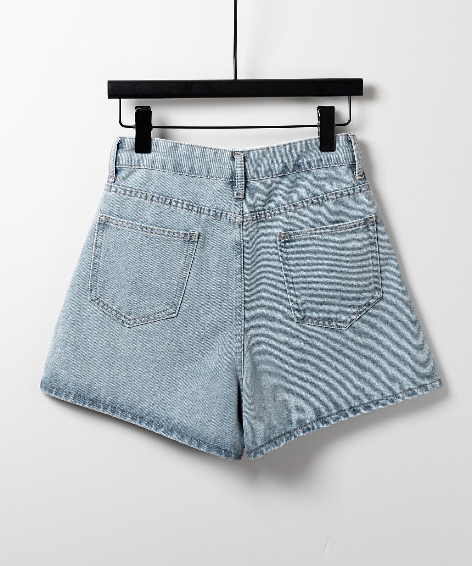 【 2color 】ミニリボン刺繍ハイウエストデニムショートパンツ / mini ribbon  embroidery high waist denim short pants