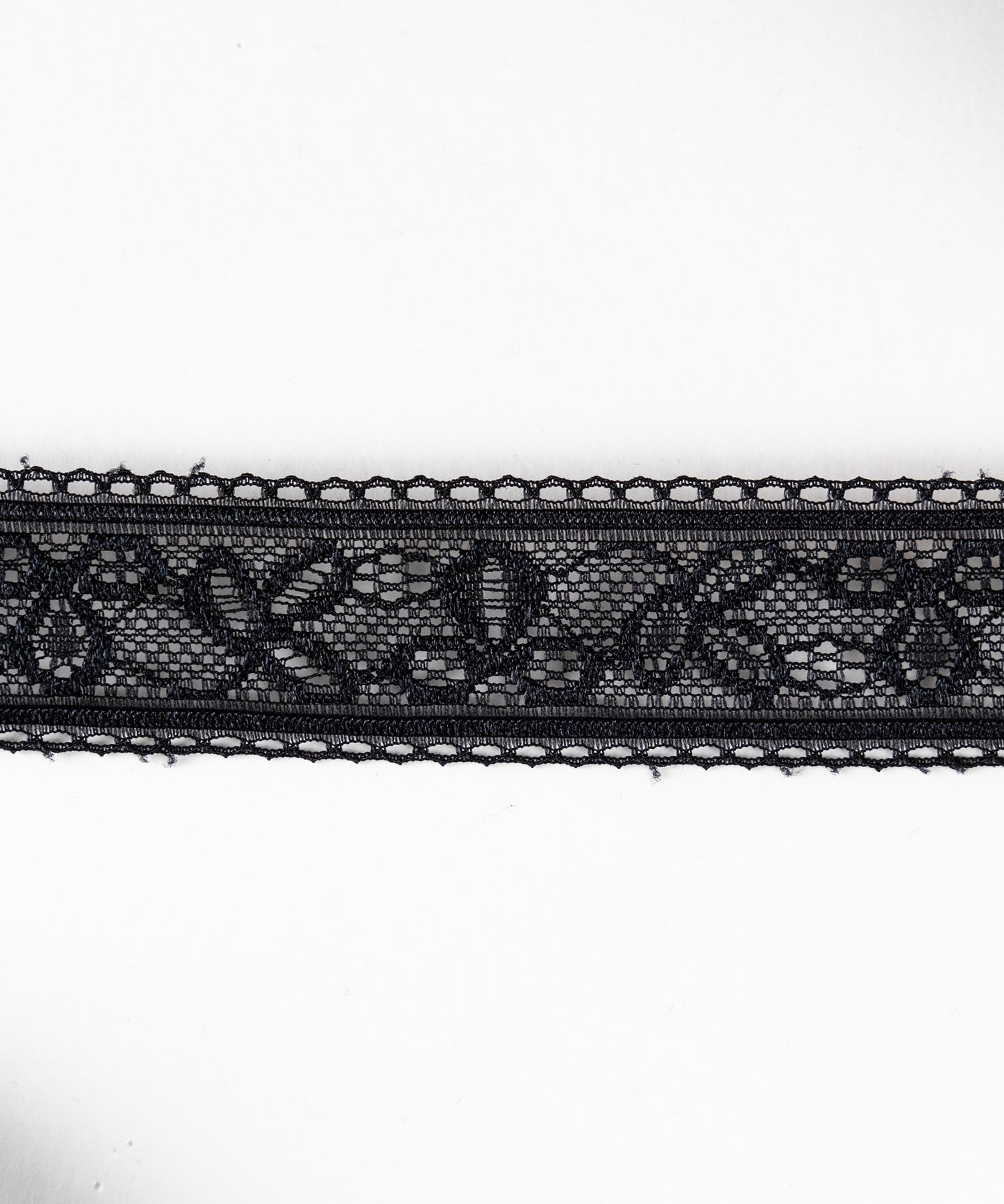【 2color / 2WAY 】クロスネックレースリボンスクエアカットソートップス / cross neck lace ribbon square cutsaw tops