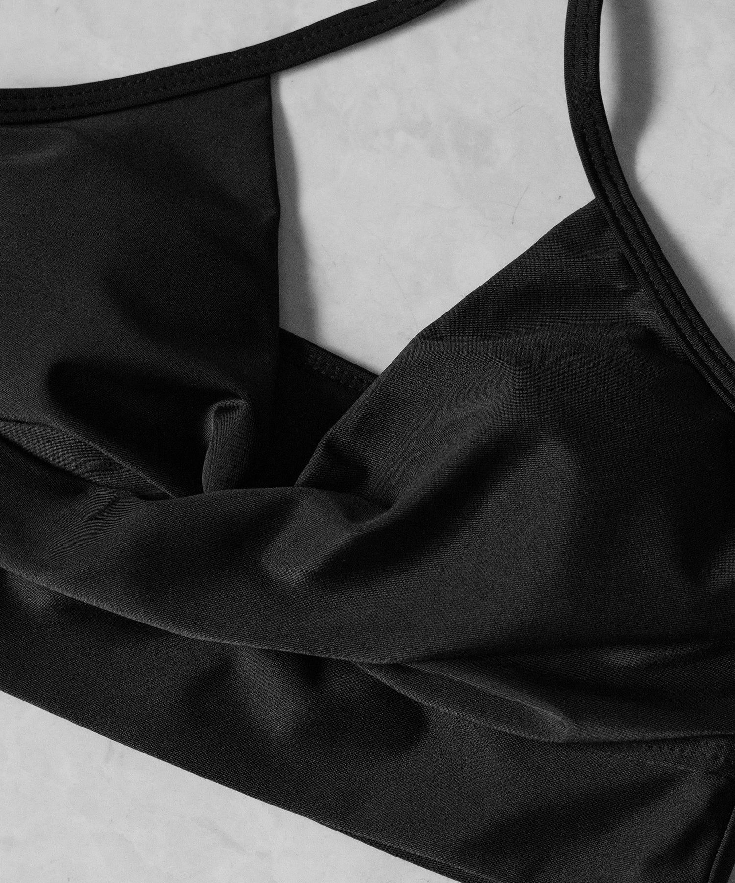 【 レディース水着 】ウエストクロスリボンホルターセパレートビキニ / waist cross ribbon halter separate bikini