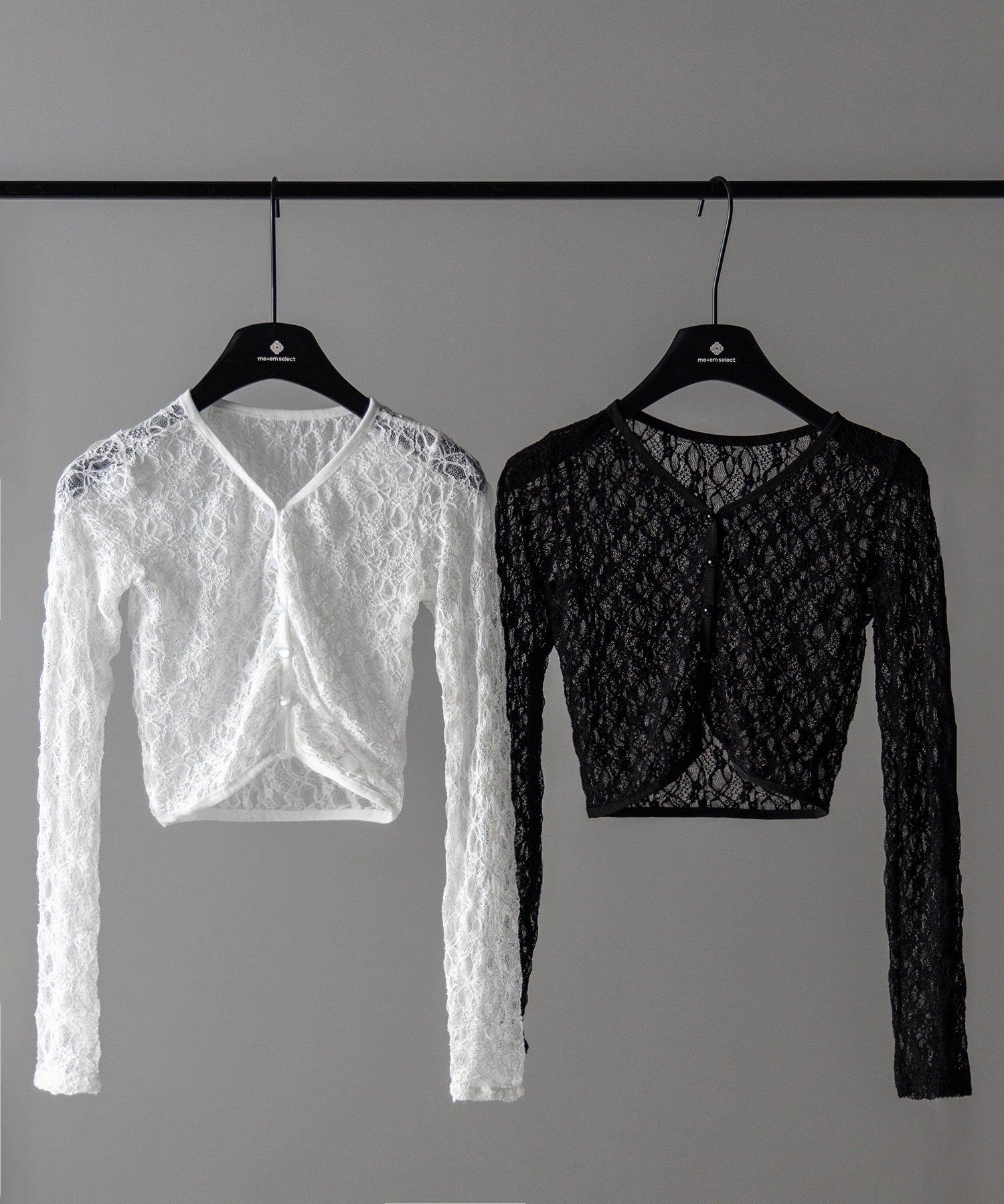 【 2color 】フロントボタンショートレースカーディガン / front button short lace cardigan