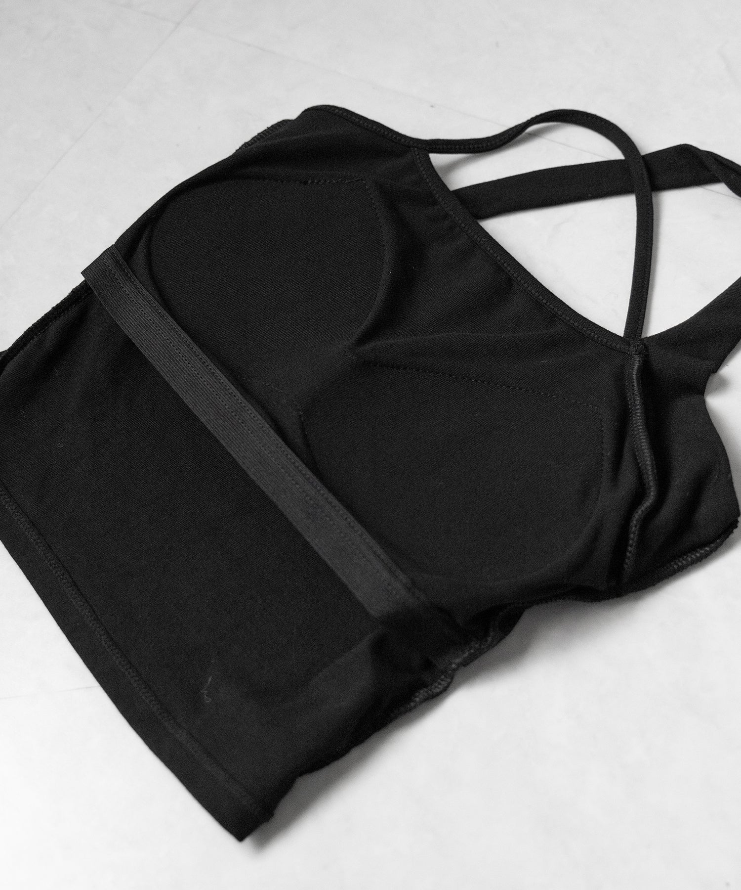 【 3color / カップ付 】クロスネックカットアウトキャミソール / cross neck cutout camisole