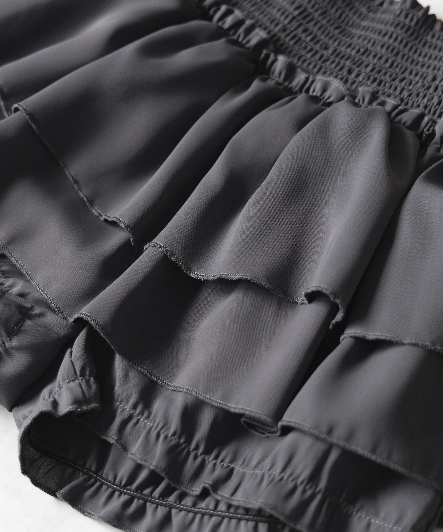 【 3color / 3size 】2段フリルシャーリングミニスカパン / double frill shirring mini skirt pants