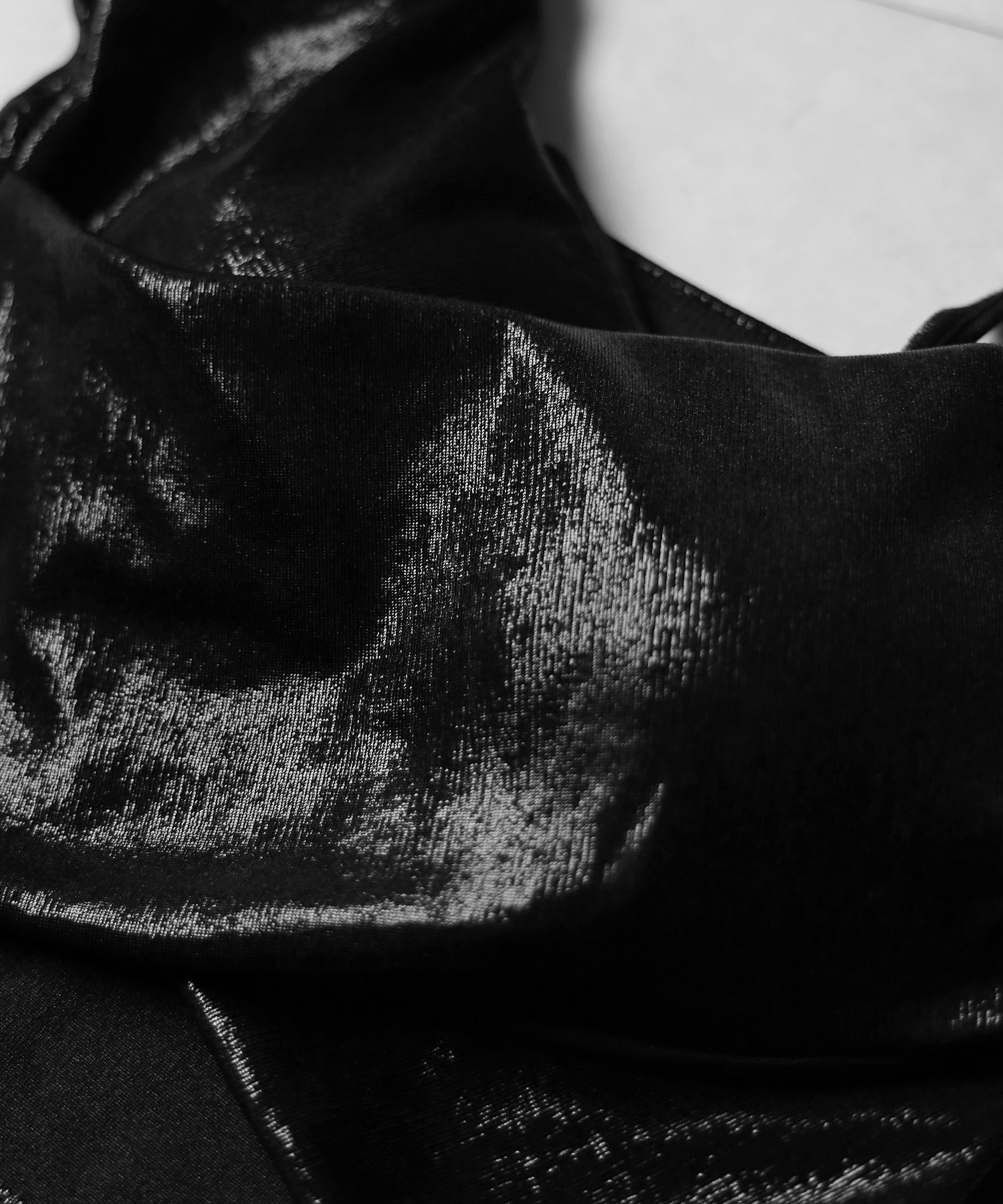 メタリックドレープクロスキャミソール / metallic drape cross camisole