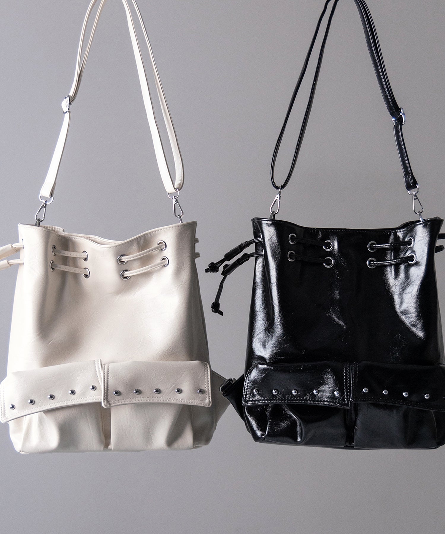 【 2WAY 】フェイクレザースタッズポケット巾着ショルダーバッグ / ( 2WAY ) fake leather studs pocket drawstring shoulder bag