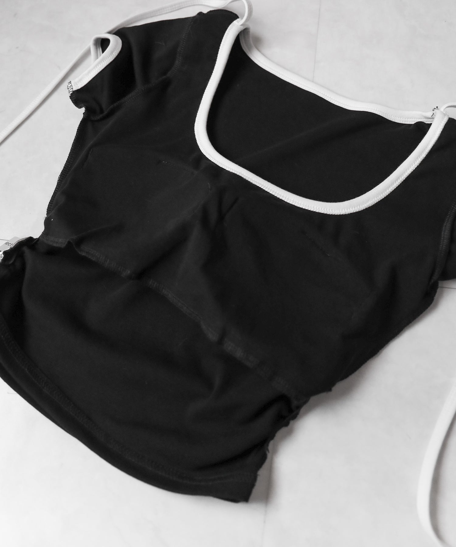 【 2WAY / 2color 】配色ネックリボンチョーカーパイピングTシャツ / bicolor neck ribbon choker piping T-shirt