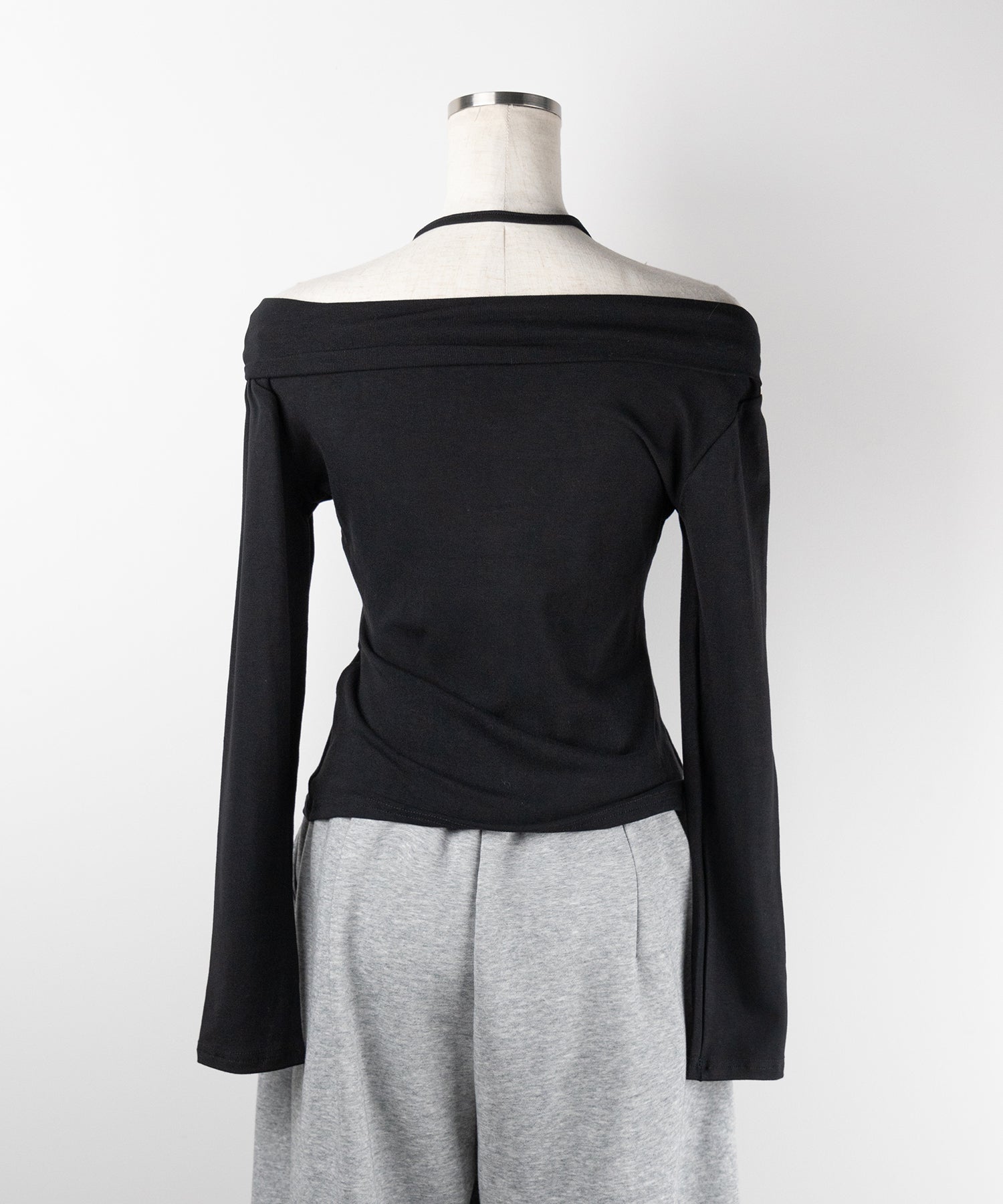 【 2color 】クロスギャザーオフショルカットソートップス / cross gather off shoulder cutsew tops