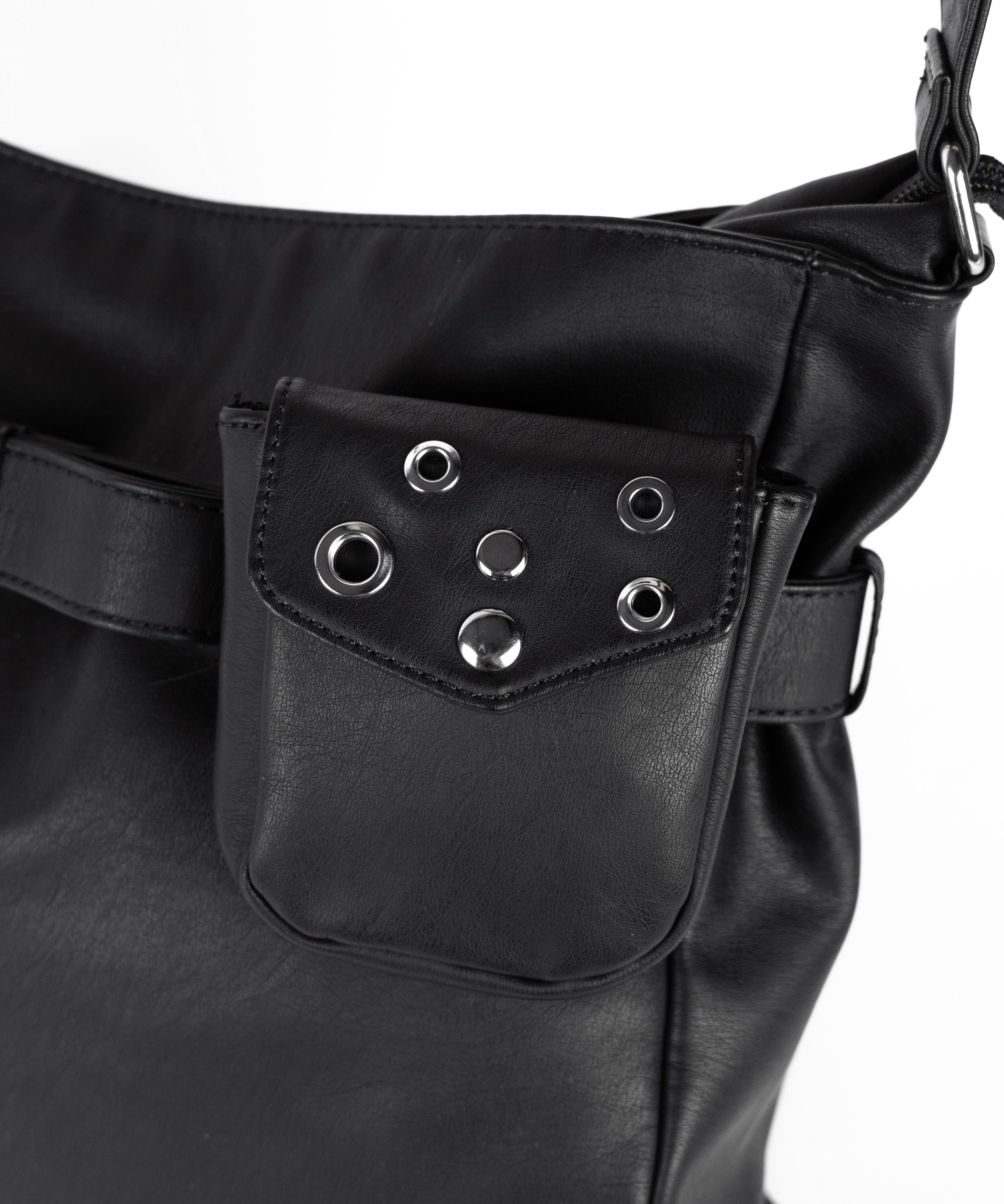 【 A4収納可 】ミニポーチ付きスタッズベルトヴィンテージフェイクレザーショルダーバッグ / mini poach SET studs belt vintage fake leather shoulder bag