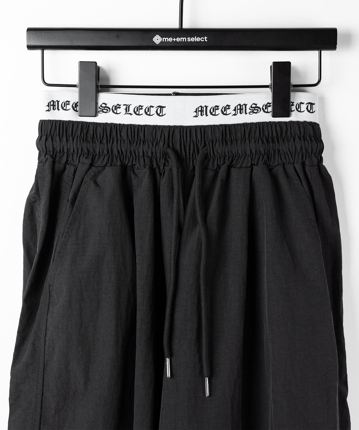 【 2color / 裾絞り可能 】ウエストロゴナイロンライクワッシャーワイドパンツ / waist logo nylon-like washer wide pants