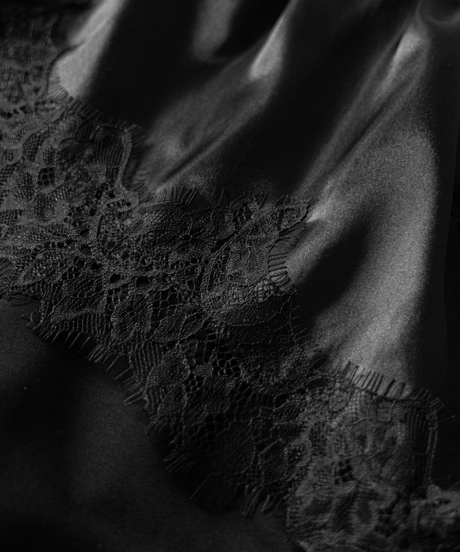 レースドッキングレイヤードスウェットワイドパンツ / lace docking layered sweat wide pants
