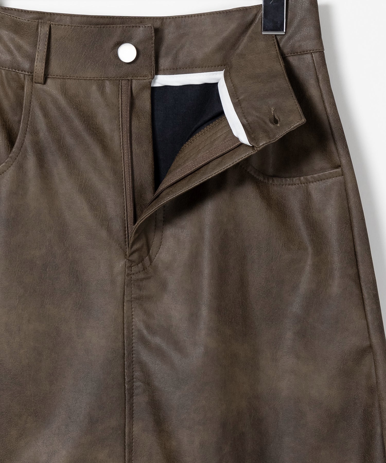 【 3color / 3size 】フロントスリットヴィンテージフェイクレザースカート