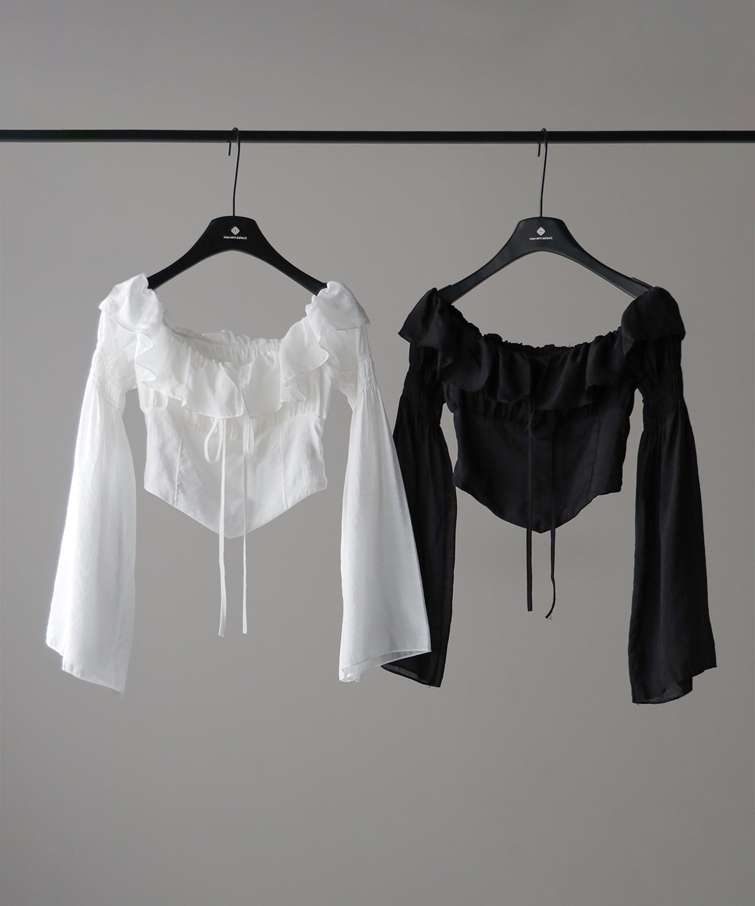 【3WAY 】チョーカーリボンフレアスリーブオフショルブラウス / choker ribbon flare sleeve off-shoulder blouse