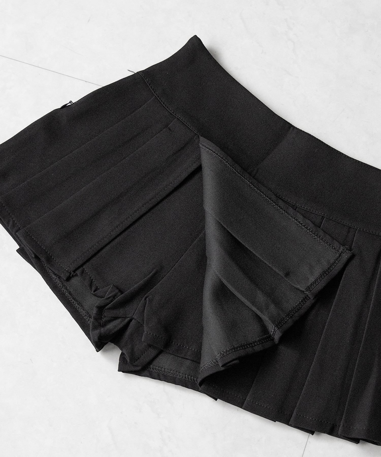 プリーツマイクロミニスカパン / pleated micro mini skirt pants