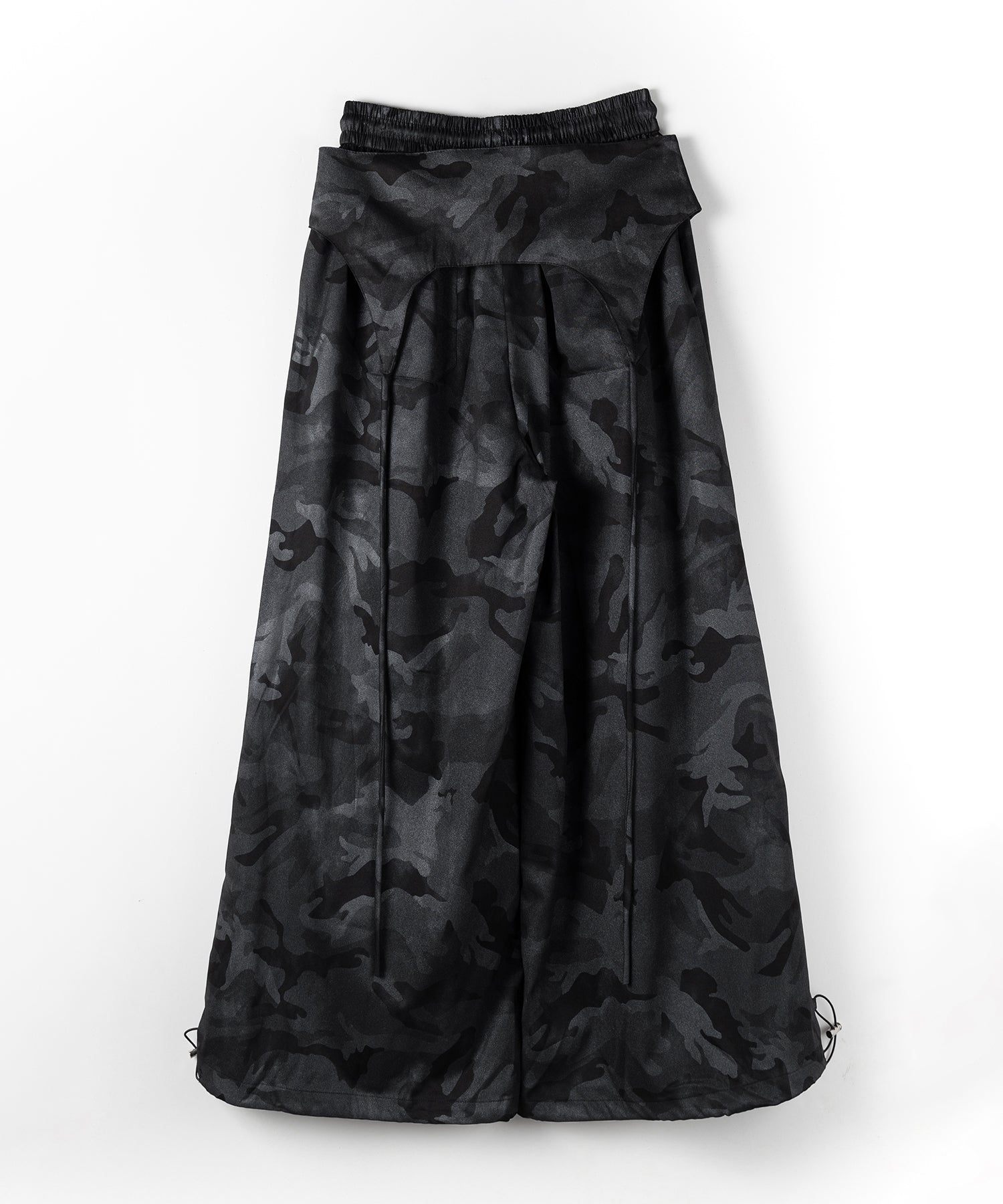 ロゴガーターカモフラタックワイドパンツ / logo garter camouflage tuck wide pants