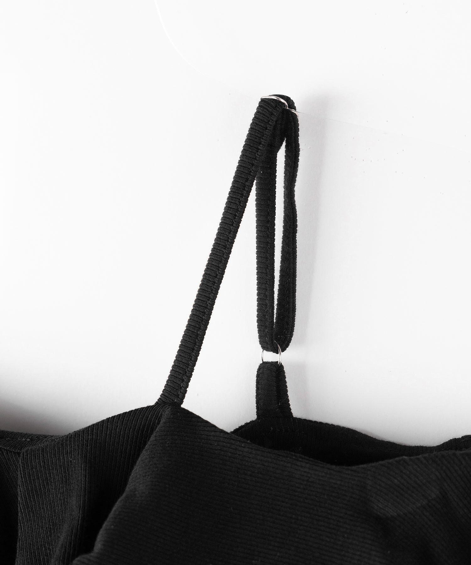 ワンショルストラップフリルリブTシャツ / one shoulder strap frill ribbed T-shirt