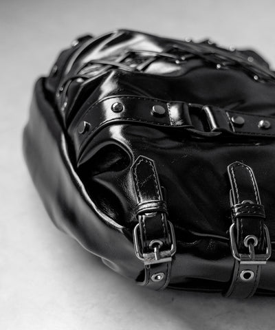 【 ショルダーストラップ付き2WAY 】レースアップベルテッドスタッズデザインヴィンテージショルダーバッグ / ( 2WAY ) laceup belted studs design vintage shoulder bag