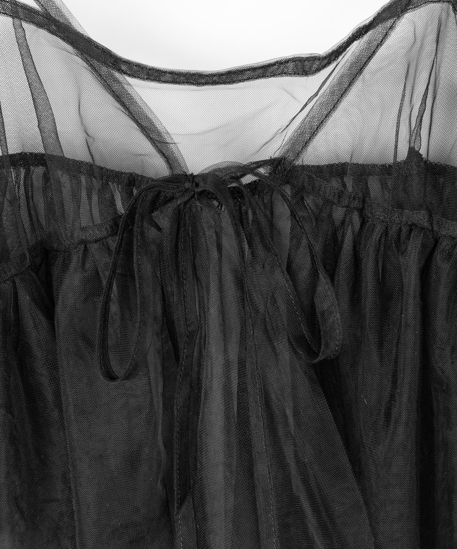フロントリボンチュールキャミソール / front ribbon tulle camisole
