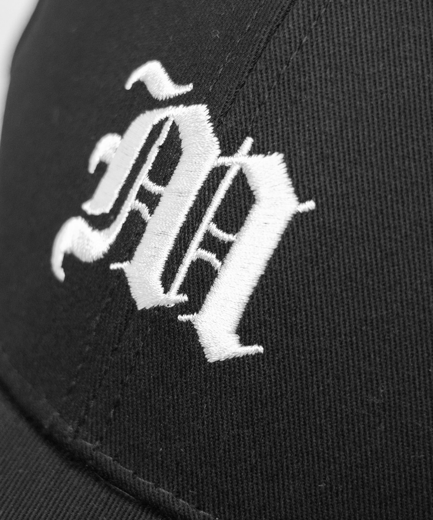 M LOGO embroidery CAP / M LOGO 刺繍キャップ