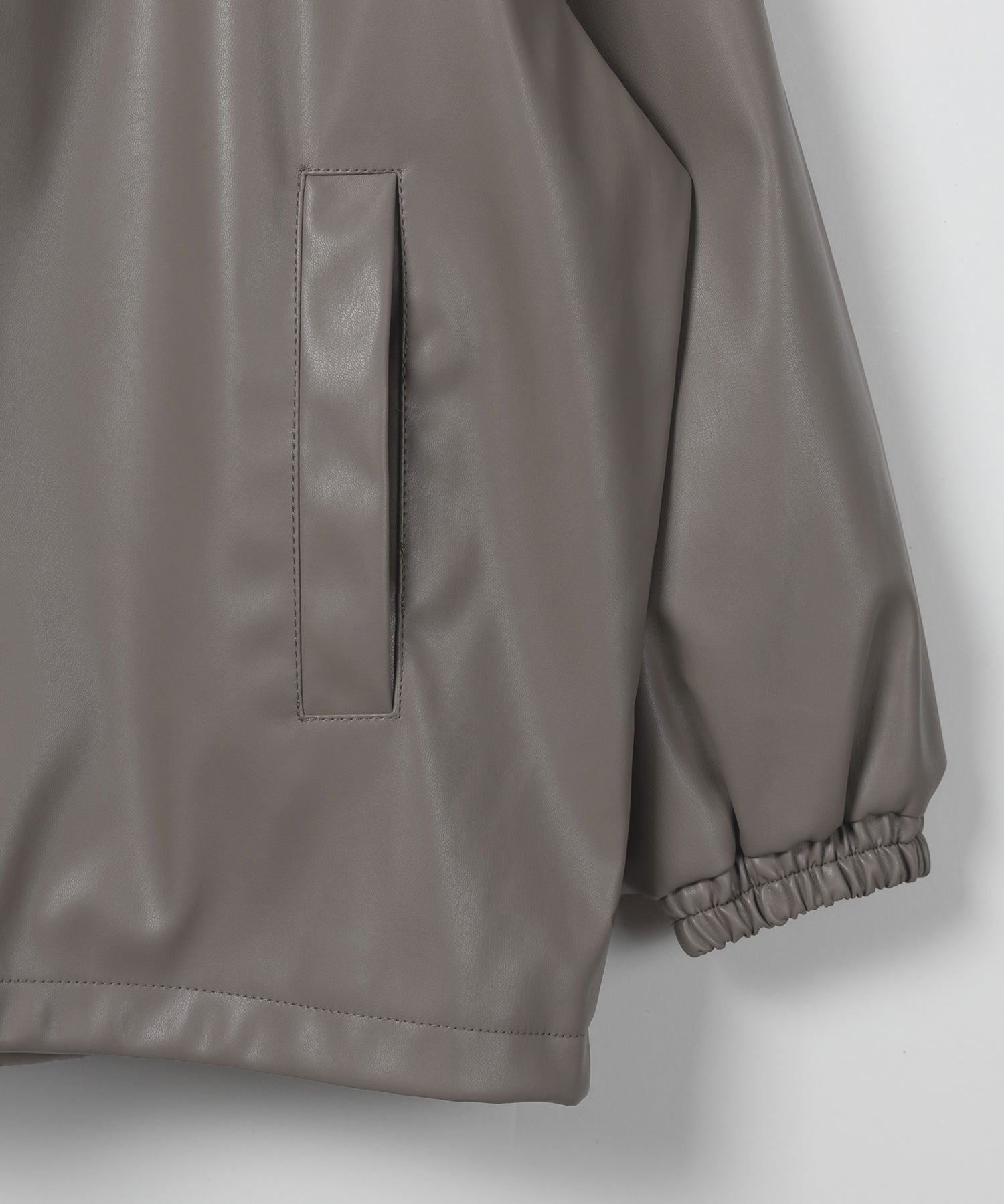 【 裾が絞れる2WAY / 3color 】フェイクレザービッグシルエットマウンテンパーカー