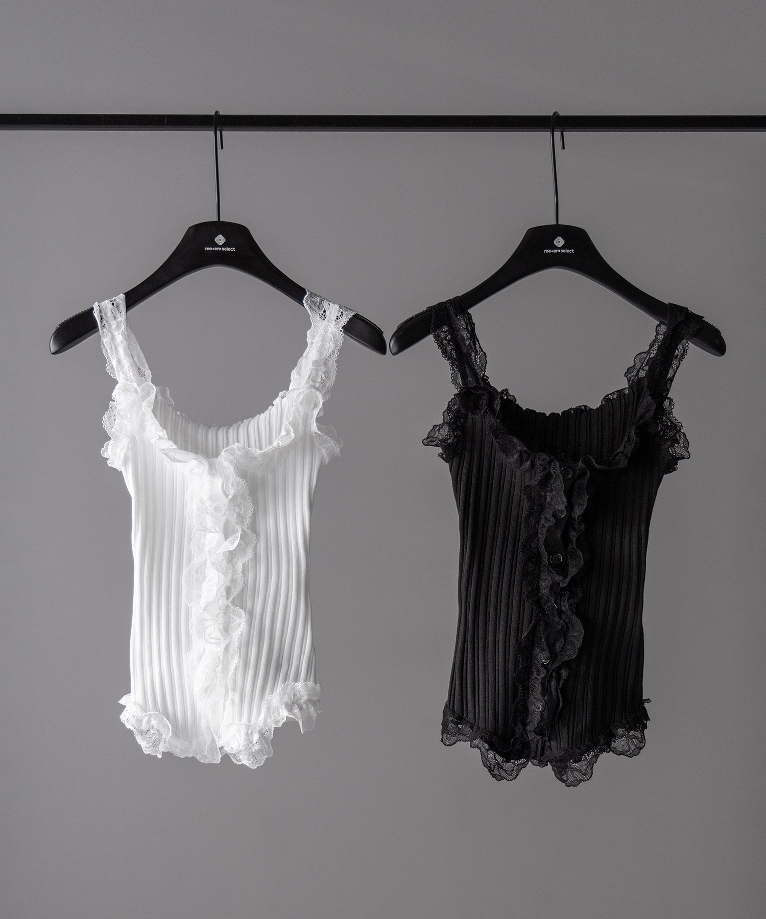 【 2color 】レースフリルドッキングリブニットキャミタンク / lace frill docking lib knit cami tank