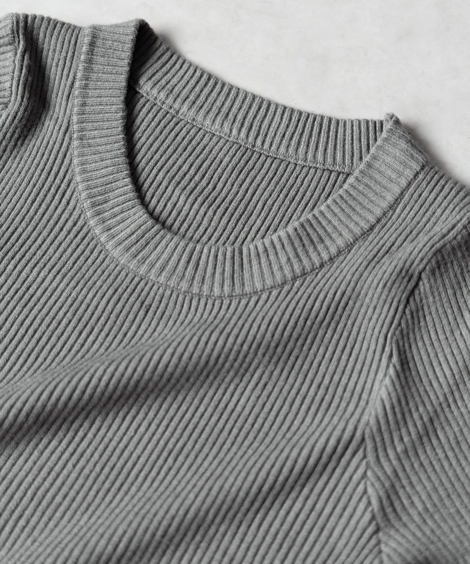 BASIC ショートリブニットトップス / BASIC SHORT LIB KNIT TOPS