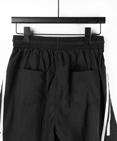 【 裾絞り可能2WAY 】サイドラインナイロンタックカーゴワイドパンツ / side line nylon tuck cargo wide pants