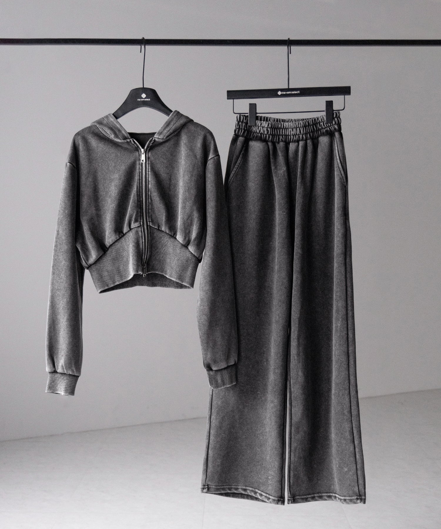 【 セットアップ 】ピグメントヴィンテージショートパーカー + ワイドパンツ SET / pigment vintage short hoodie + wide pants SET