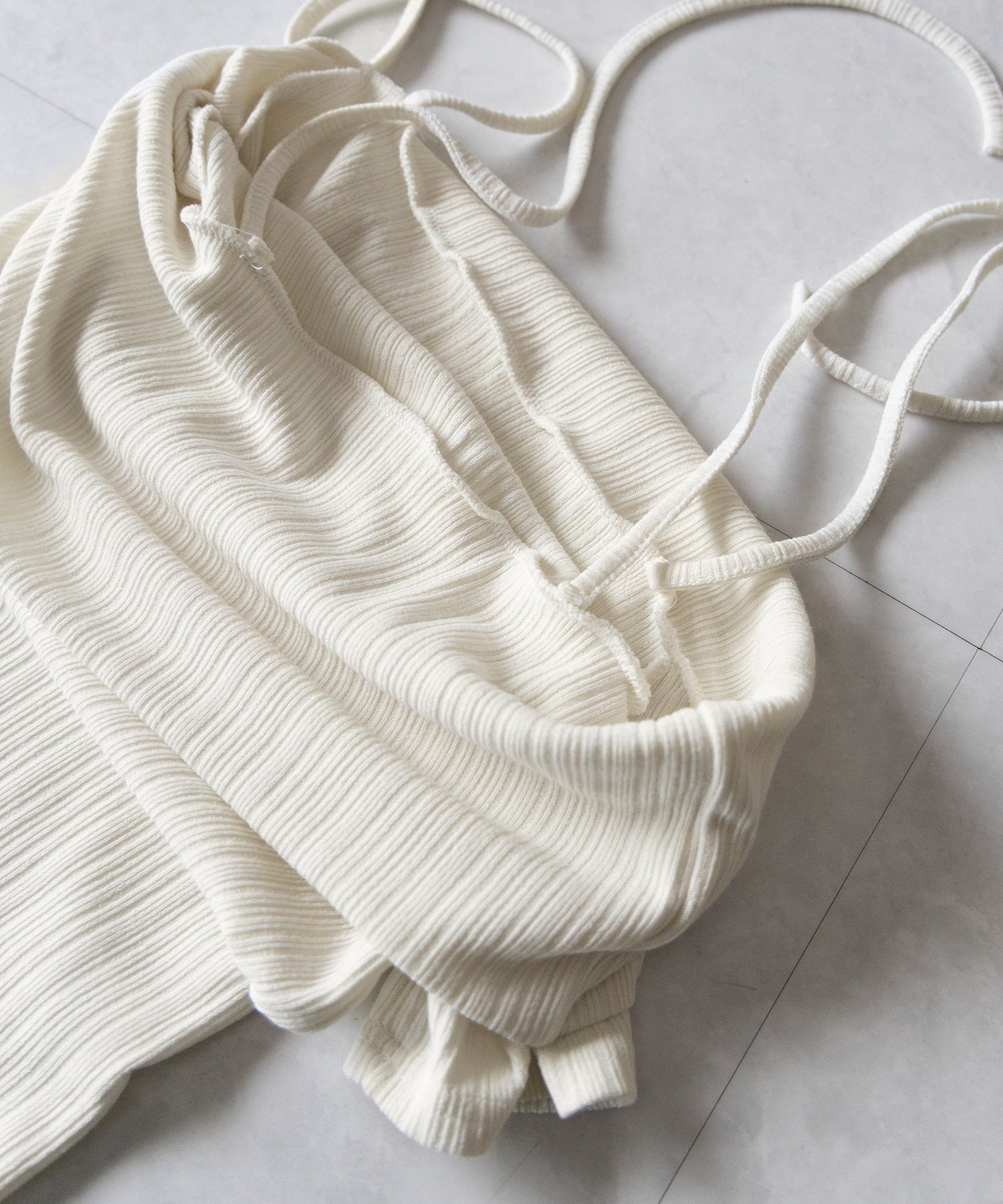 【 2color 】ダブルリボンオフショルダーリブトップス / double ribbon off-shoulder rib tops