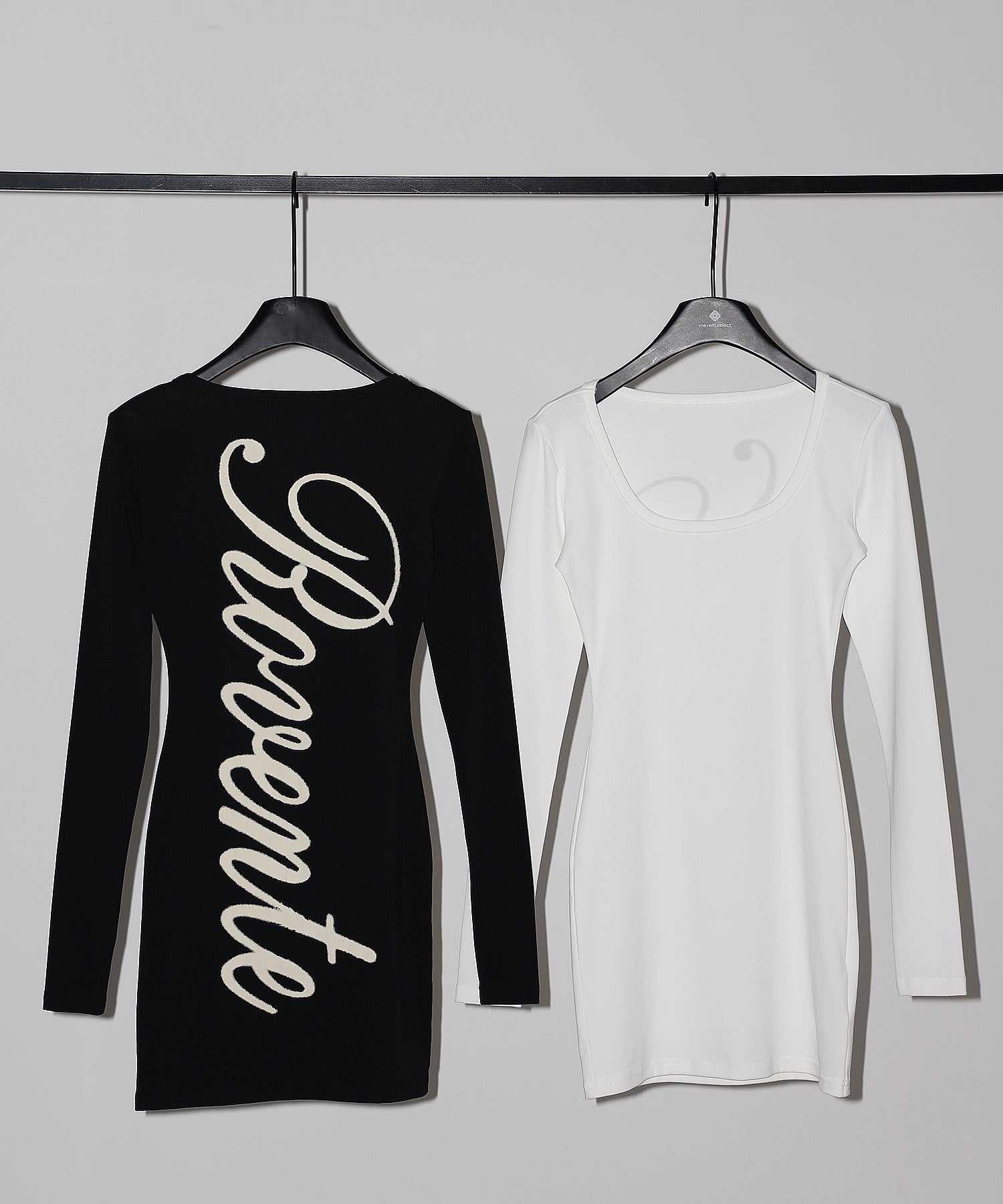 レタリングバックロゴスクエアタイトミニワンピース / lettering back logo square tight mini onepiece