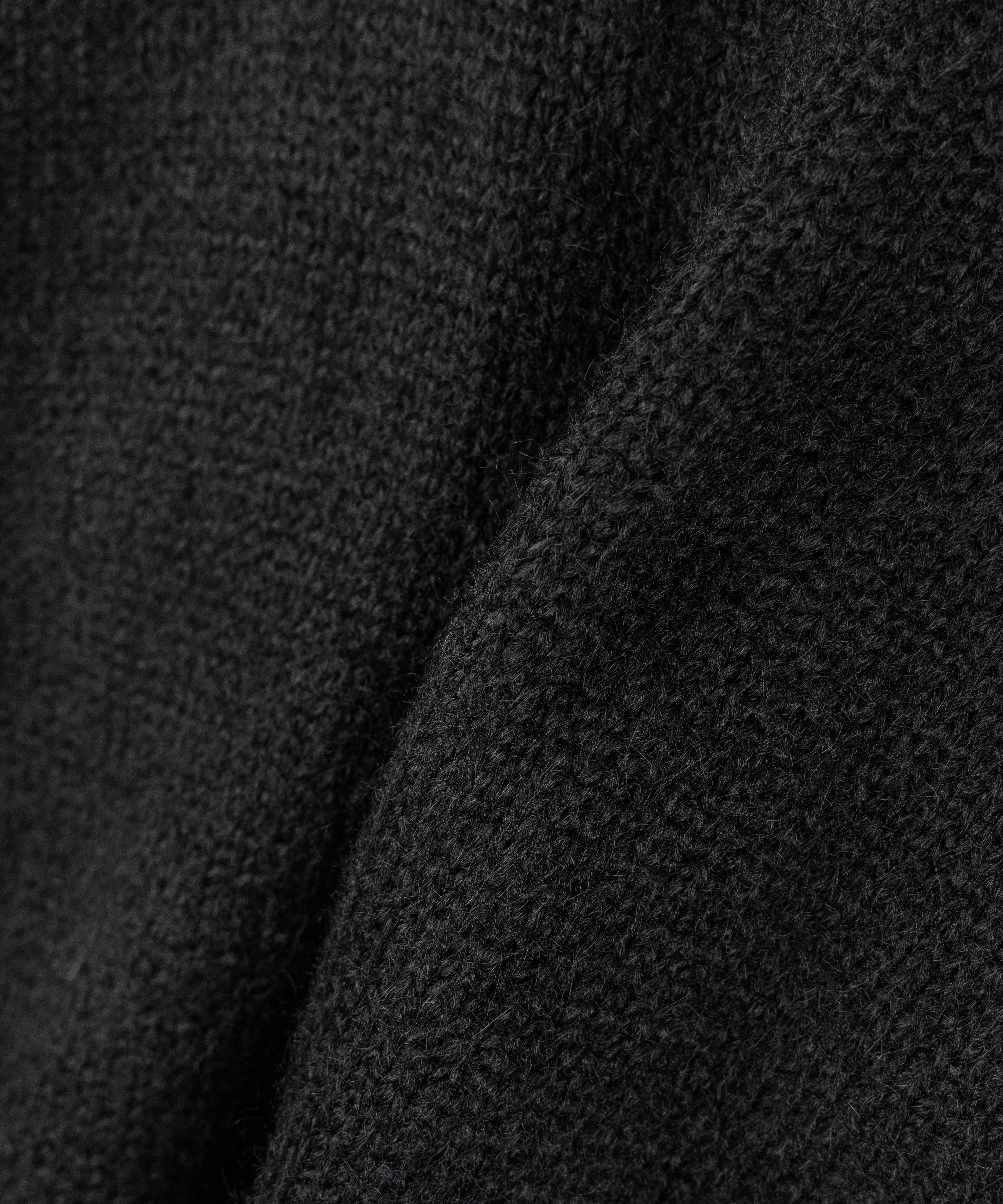 オーバーサイズフラッフィーニットプルオーバー / oversize fluffy knit pullover