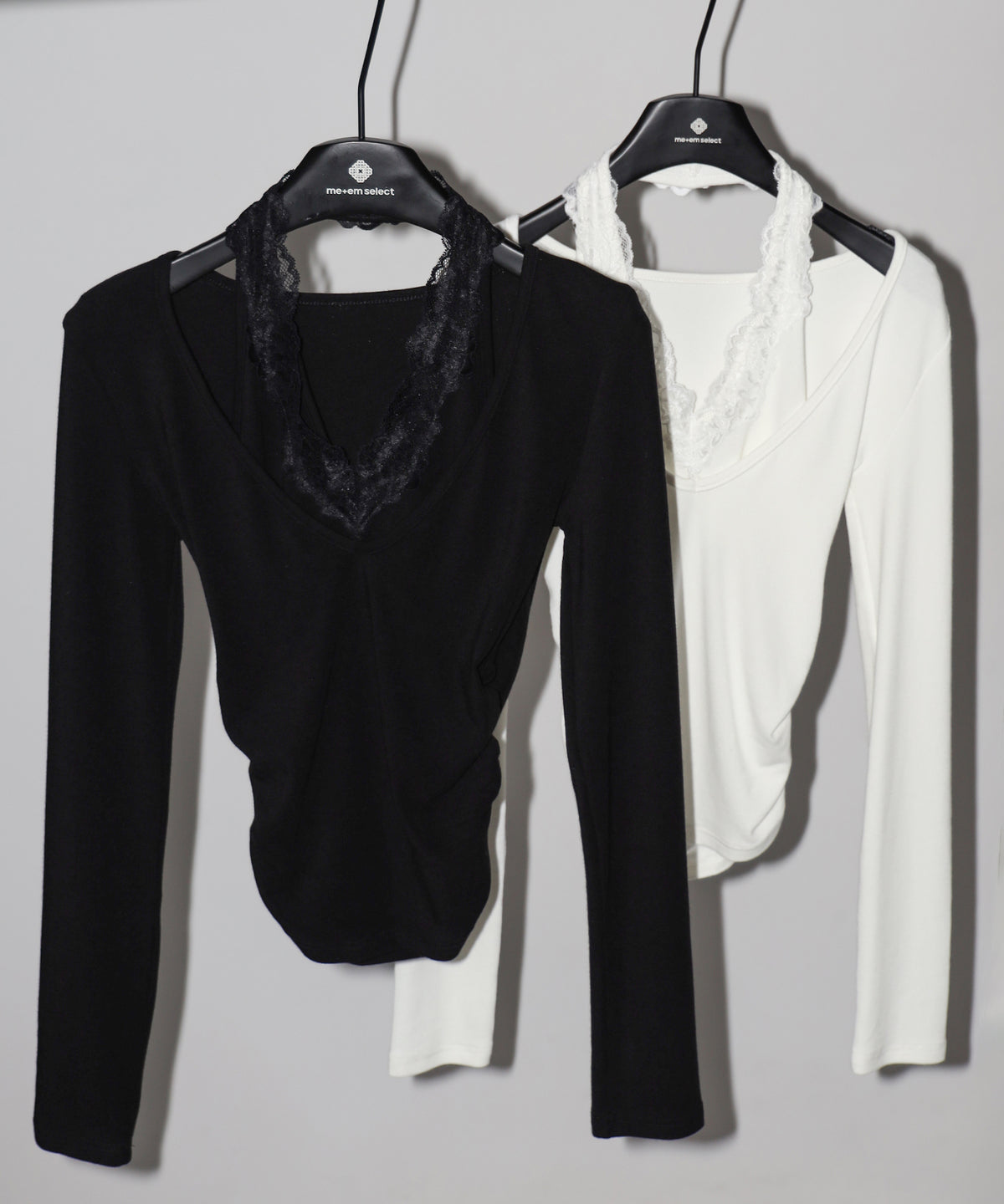 ホルターネックレースレイヤードトップス / Halter neck lace layered tops